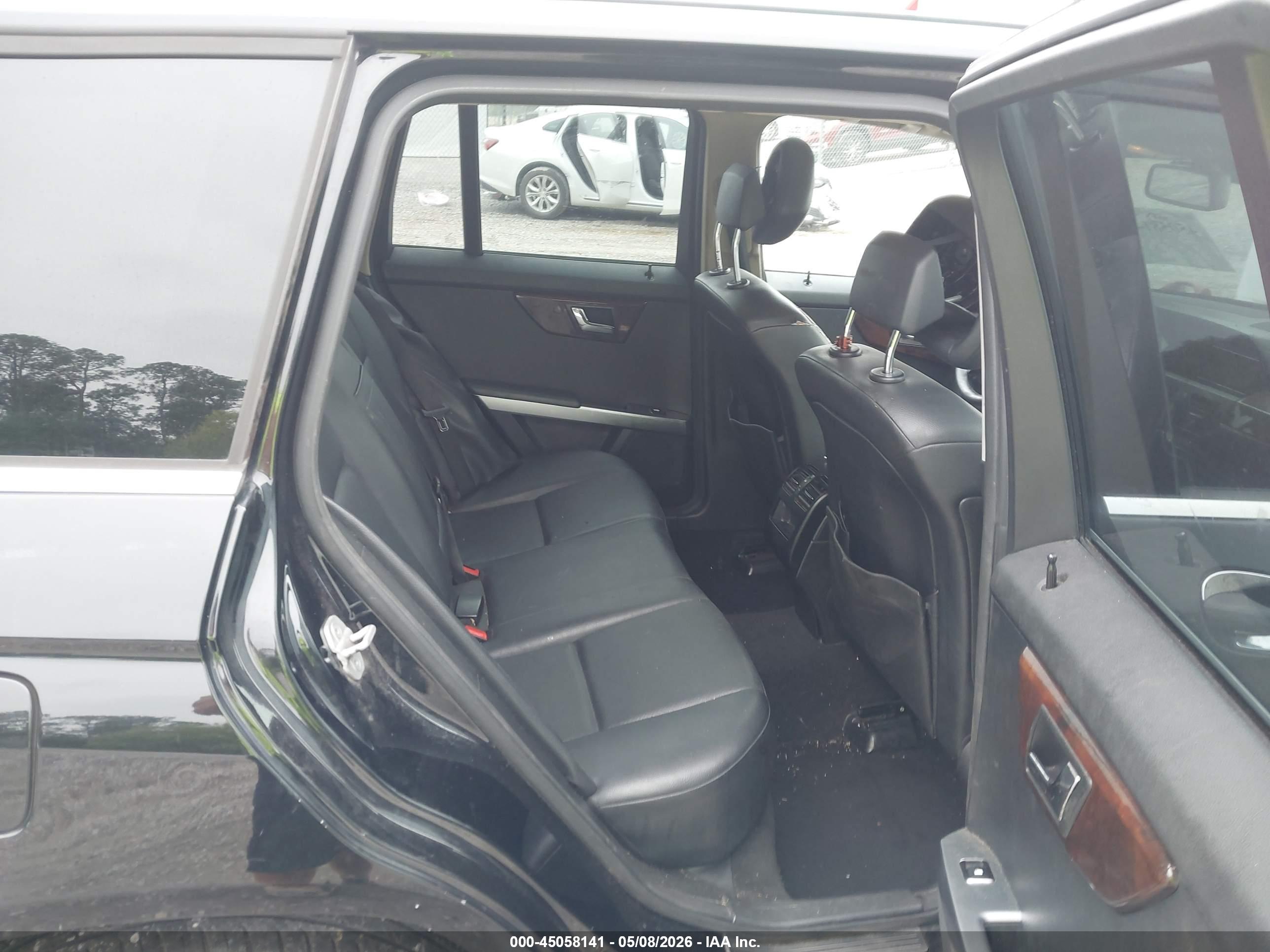 MERCEDES-BENZ GLK image 8