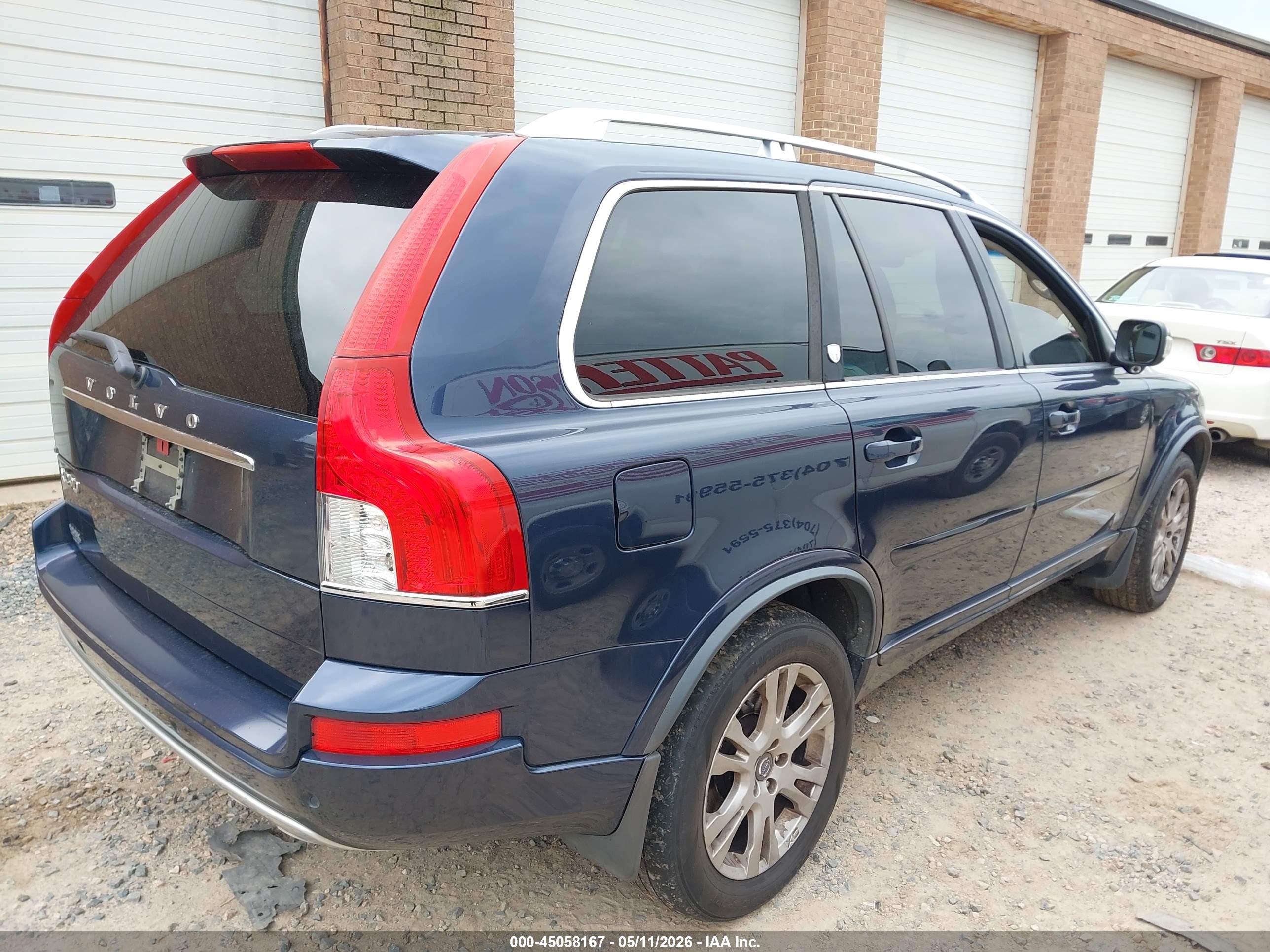 VOLVO XC90 image 4
