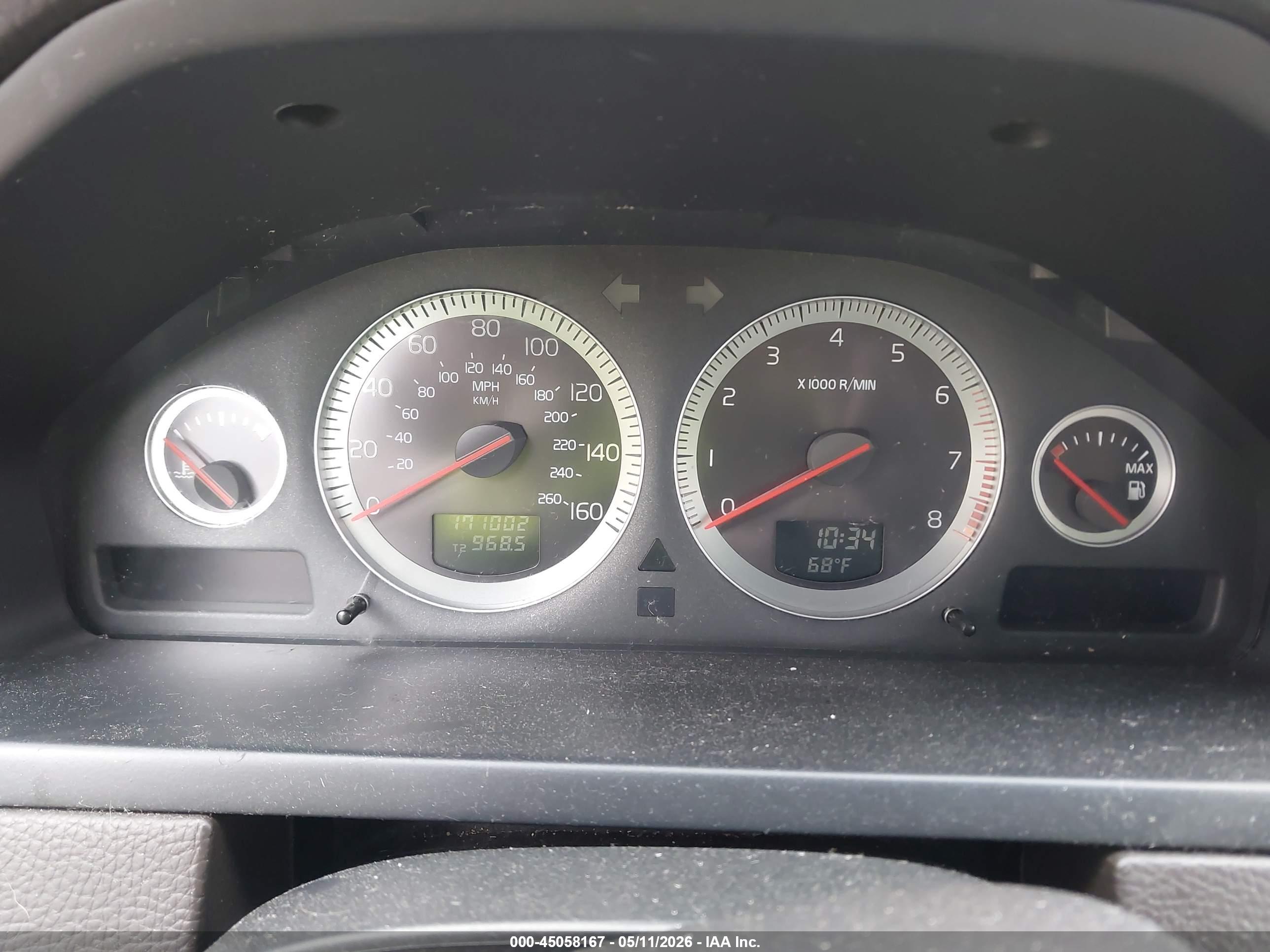 VOLVO XC90 image 7