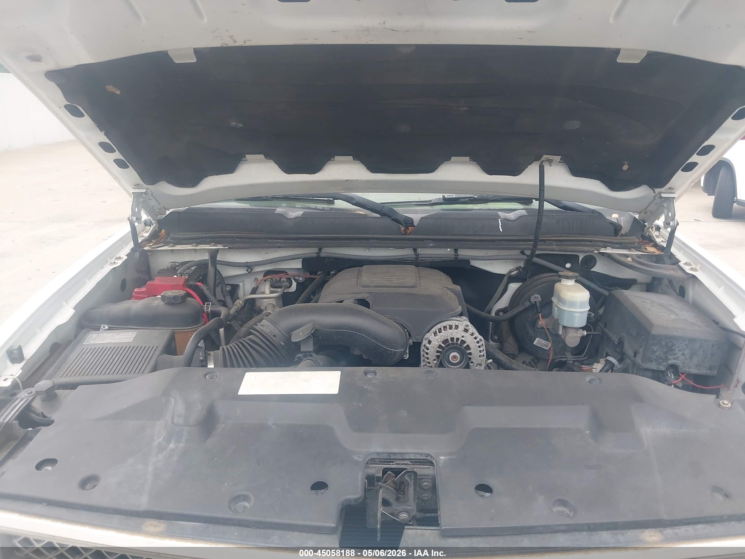 CHEVROLET SILVERADO image 10