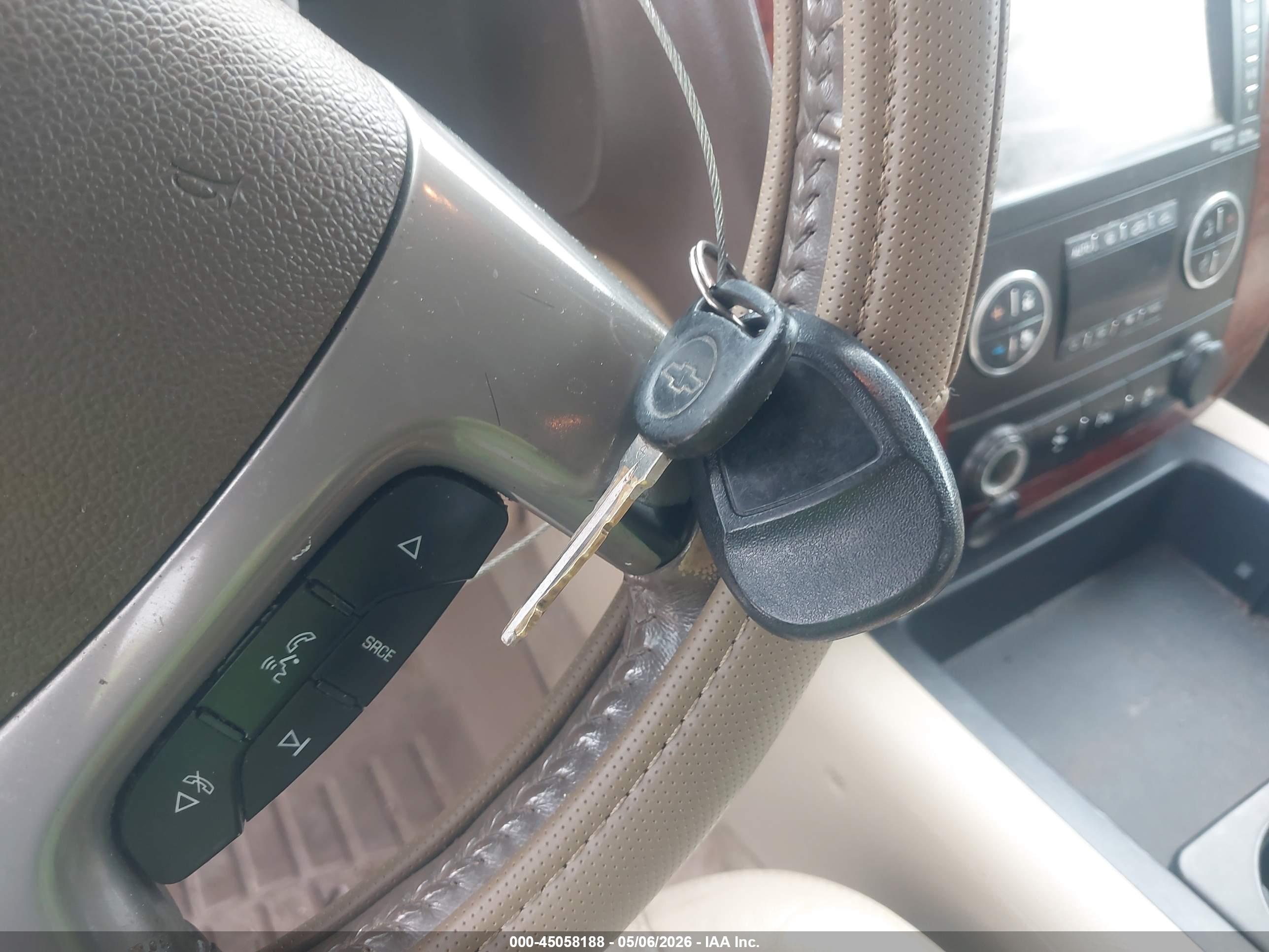 CHEVROLET SILVERADO image 11