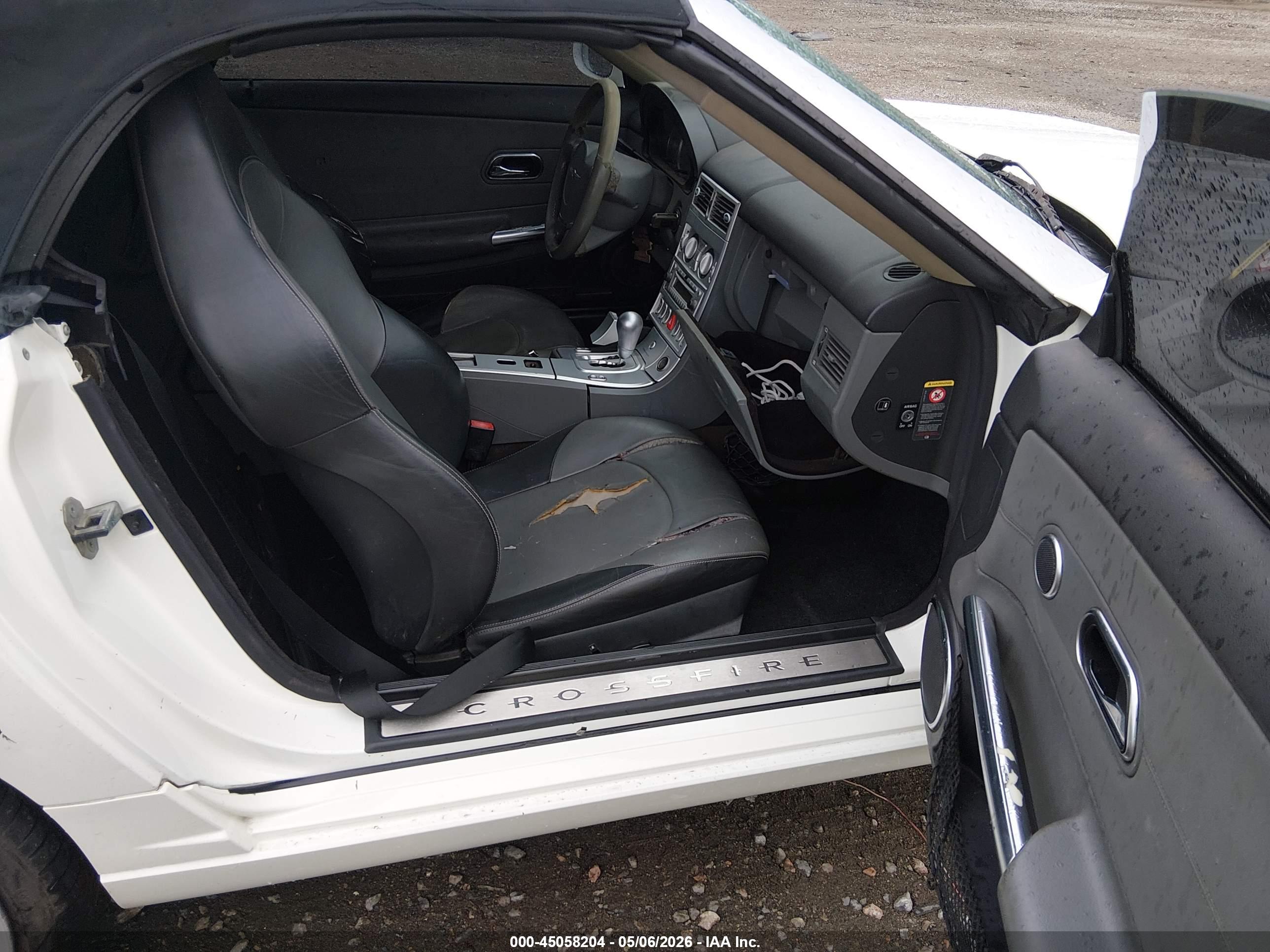 CHRYSLER CROSSFIRE image 5