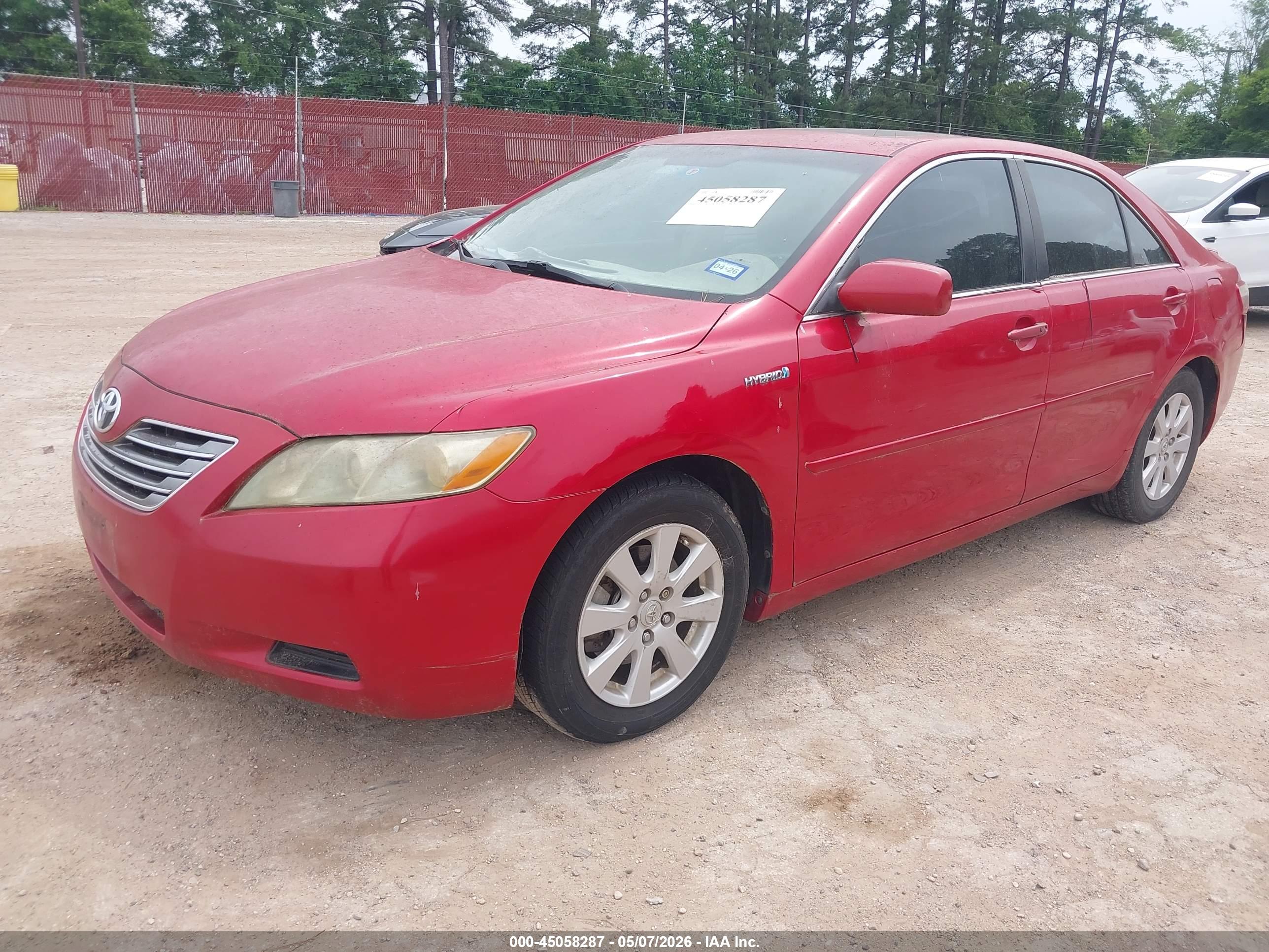 TOYOTA CAMRY image 2