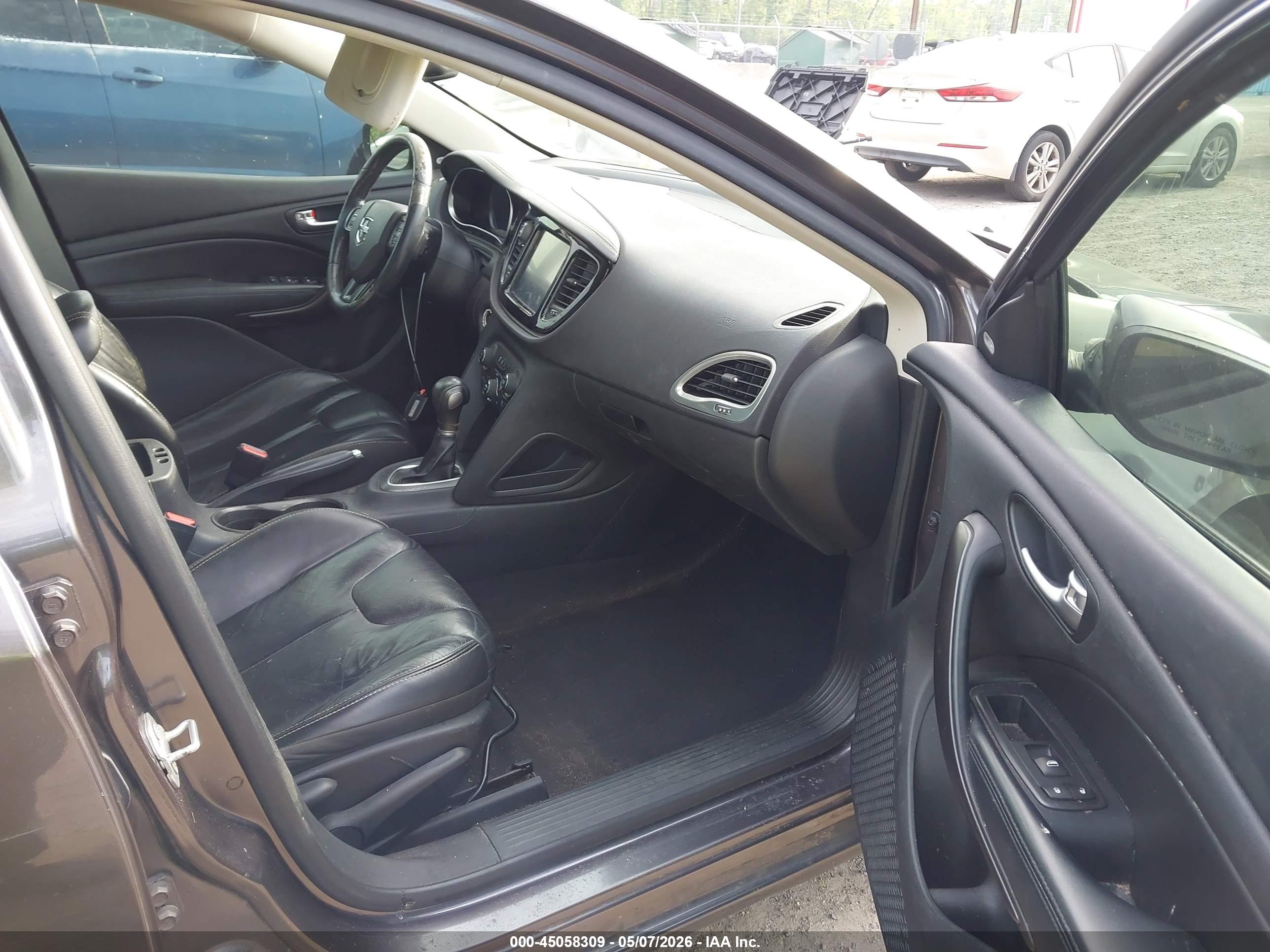 DODGE DART image 5