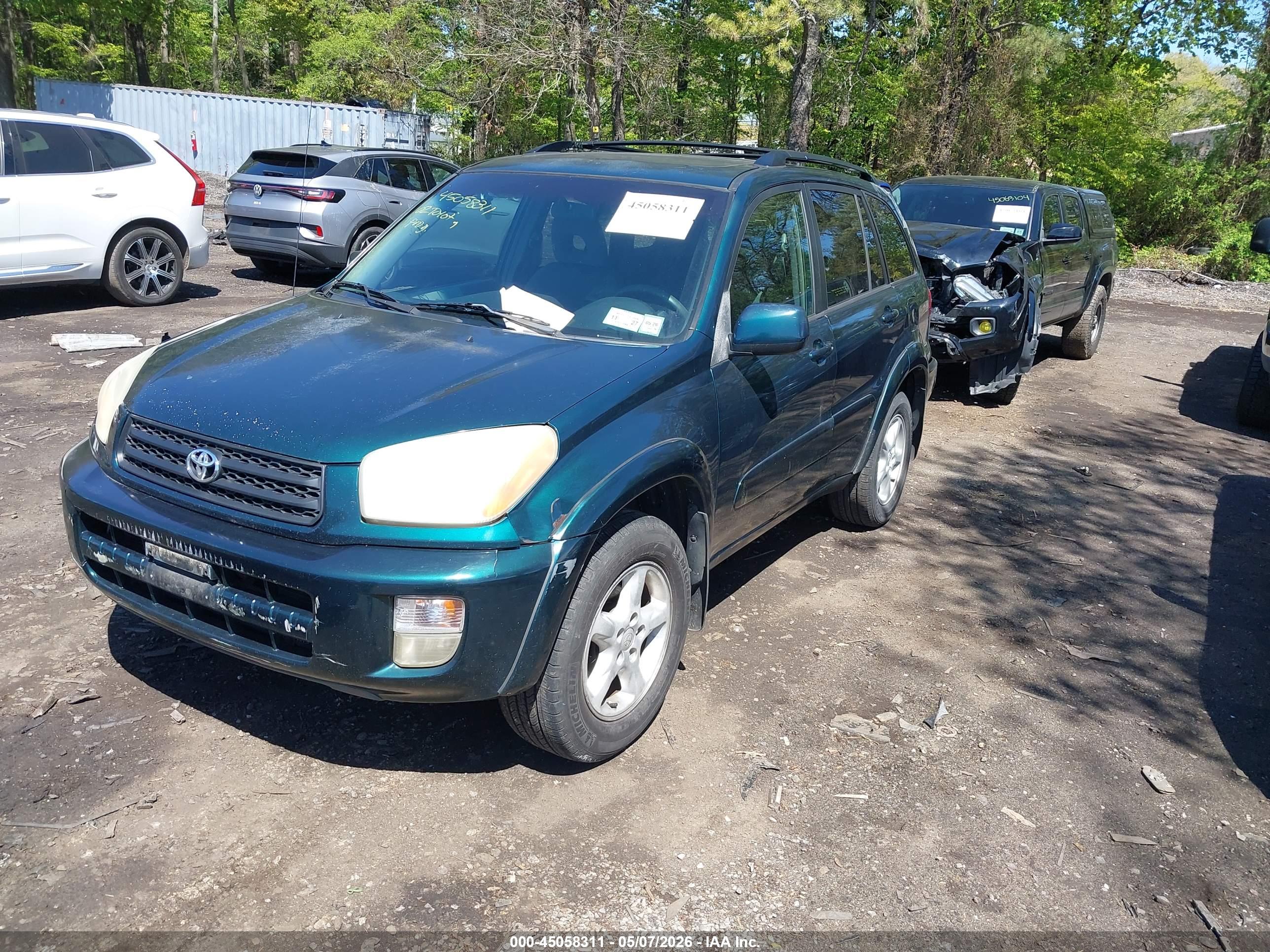TOYOTA RAV4 image 2
