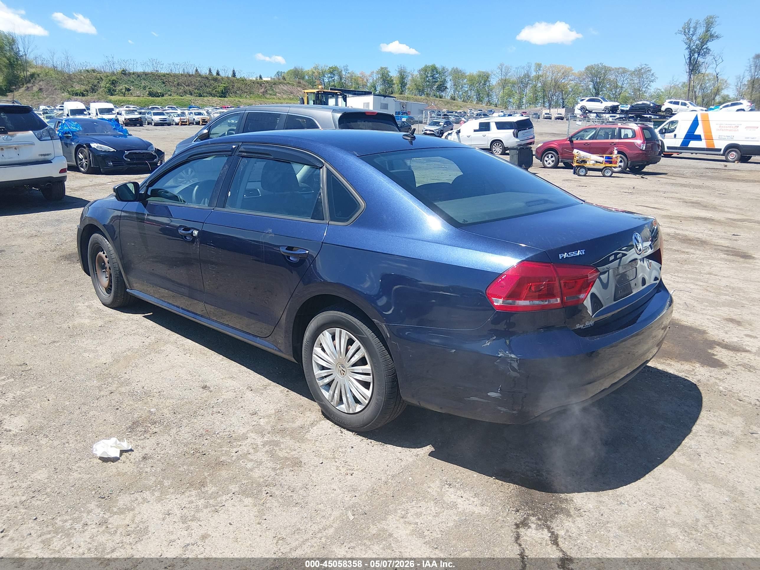 VOLKSWAGEN PASSAT image 3