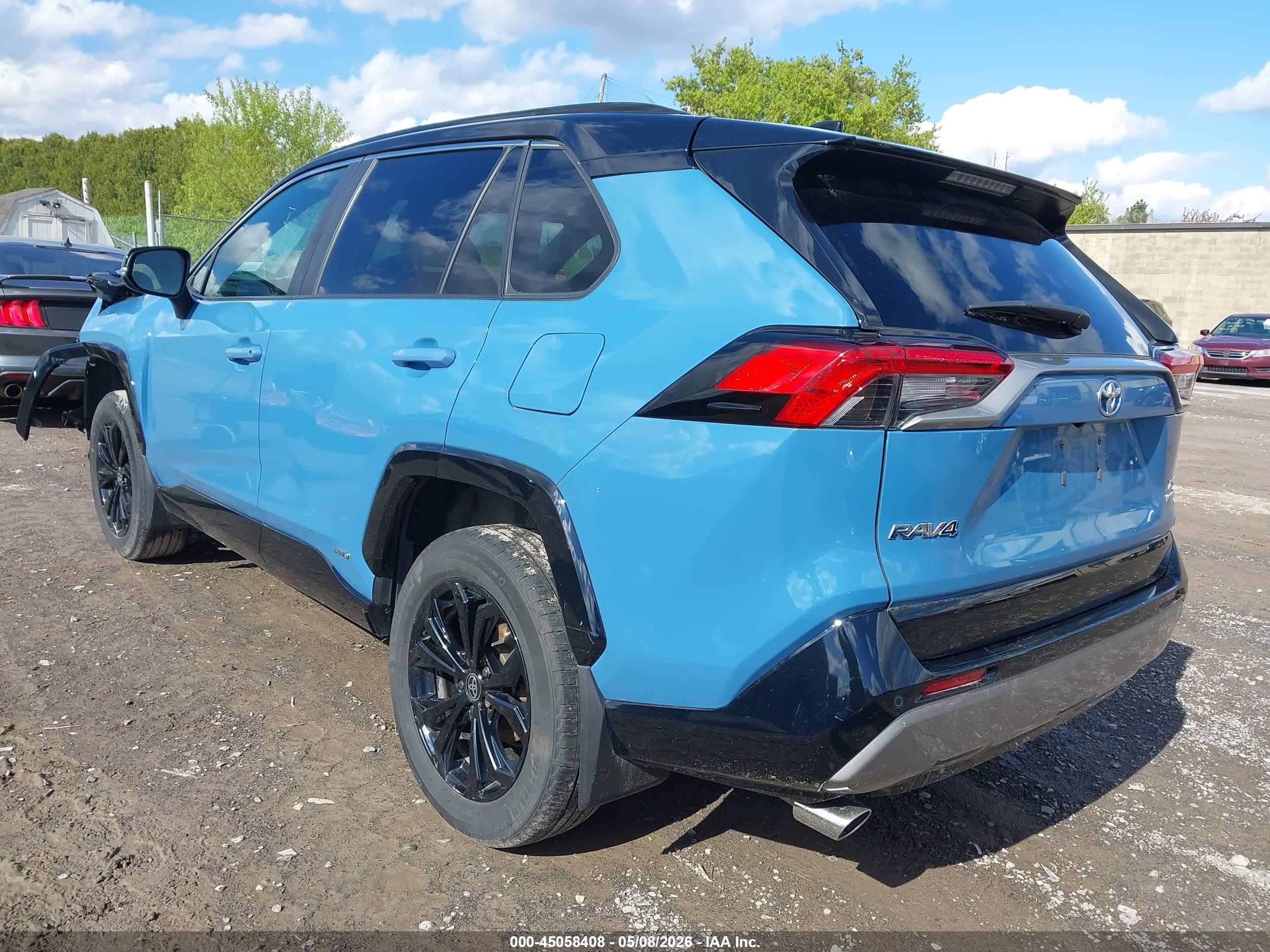 TOYOTA RAV4 image 3