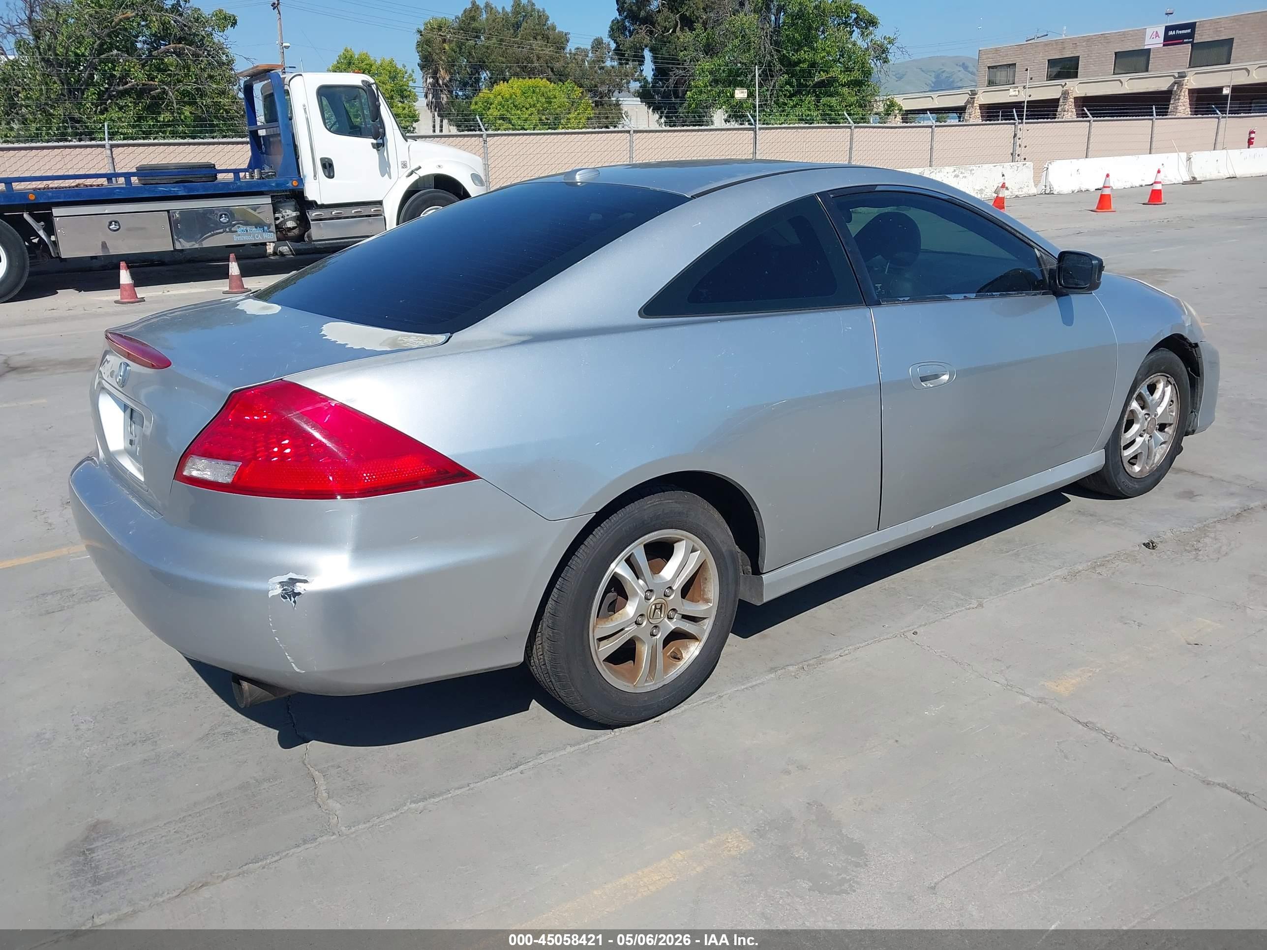 HONDA ACCORD image 4