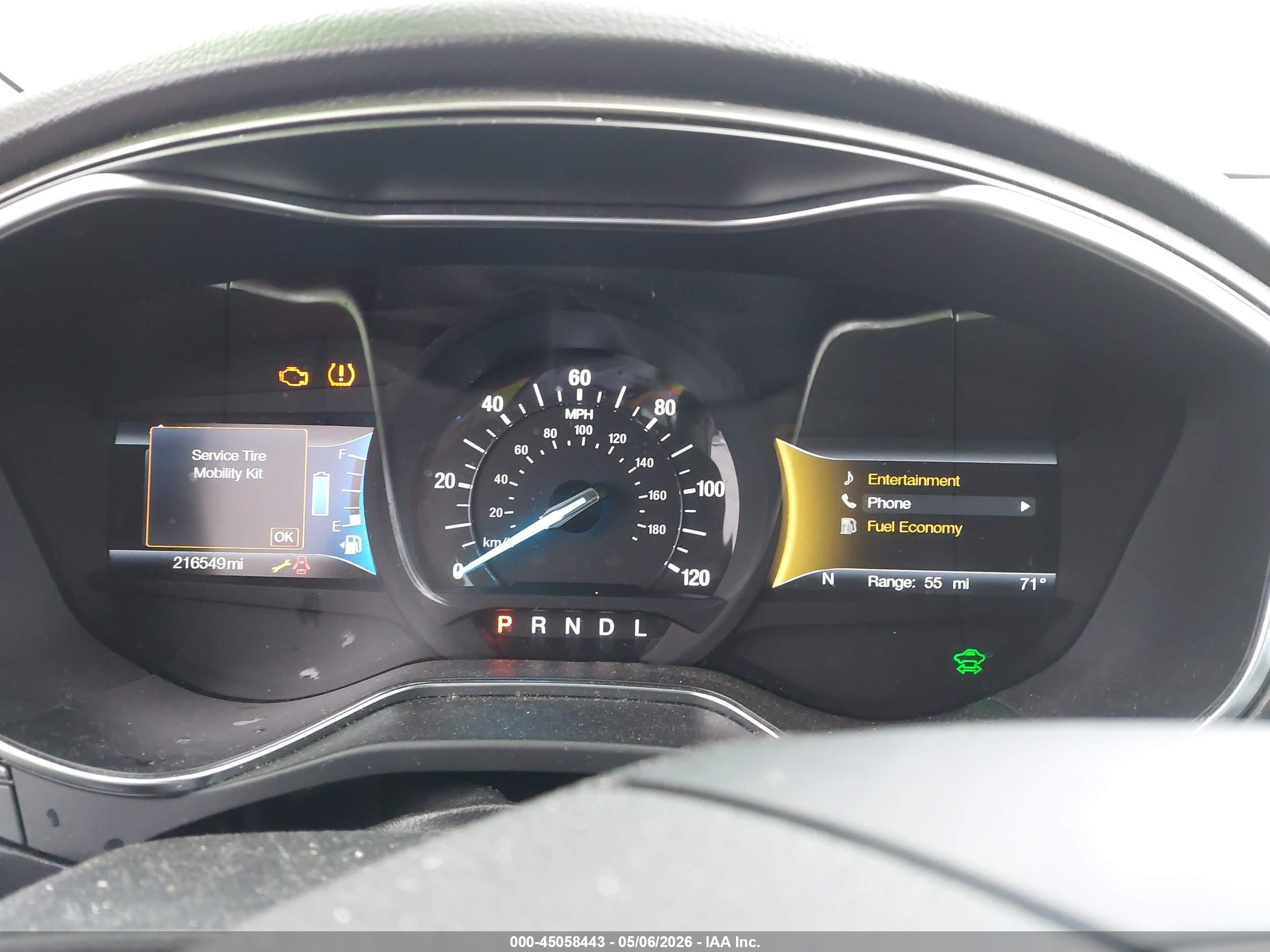 FORD FUSION image 7