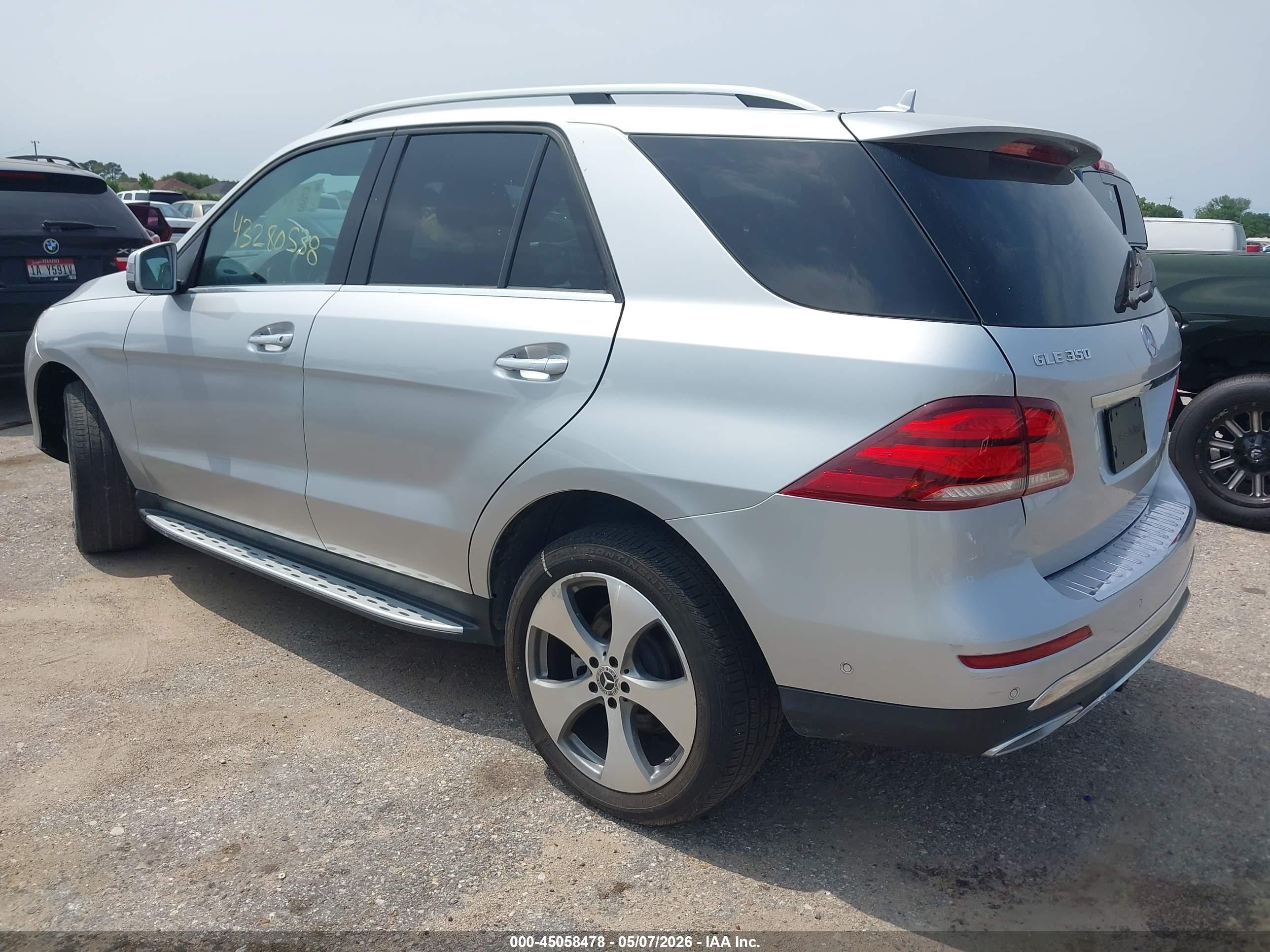 MERCEDES-BENZ GLE image 3