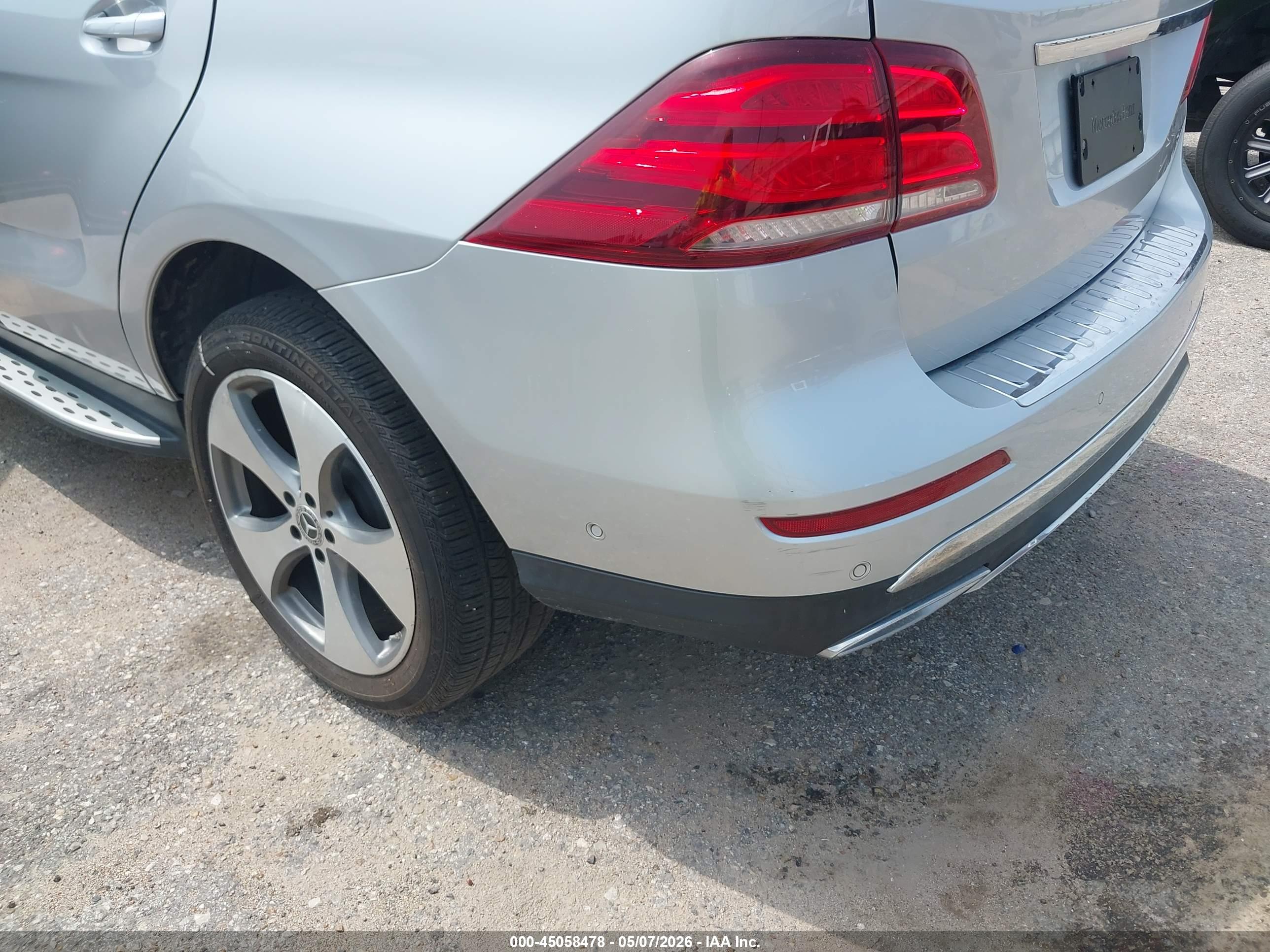 MERCEDES-BENZ GLE image 6