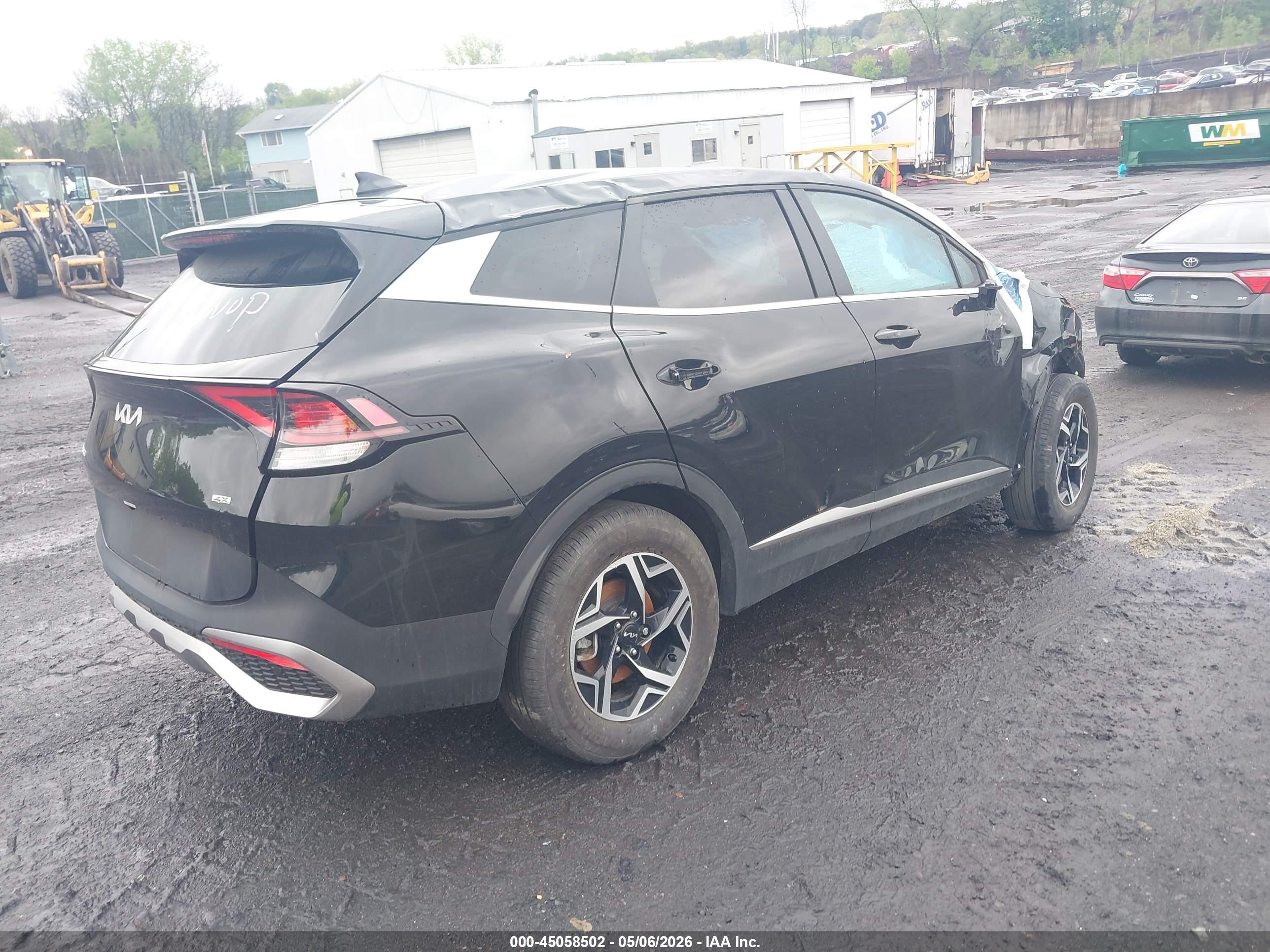 KIA SPORTAGE image 4