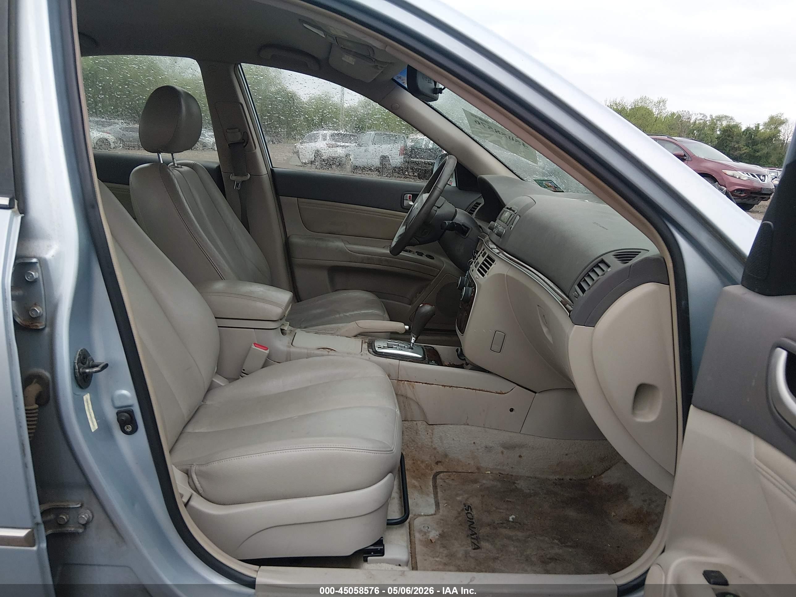 HYUNDAI SONATA image 5