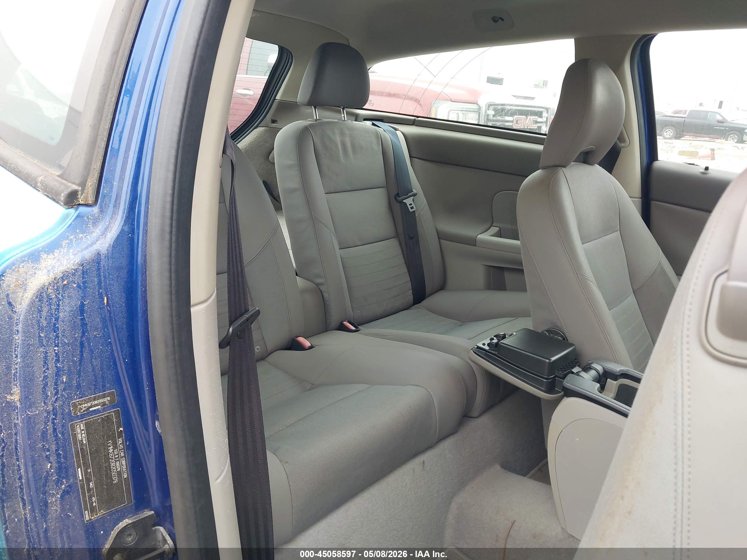 VOLVO C30 image 8