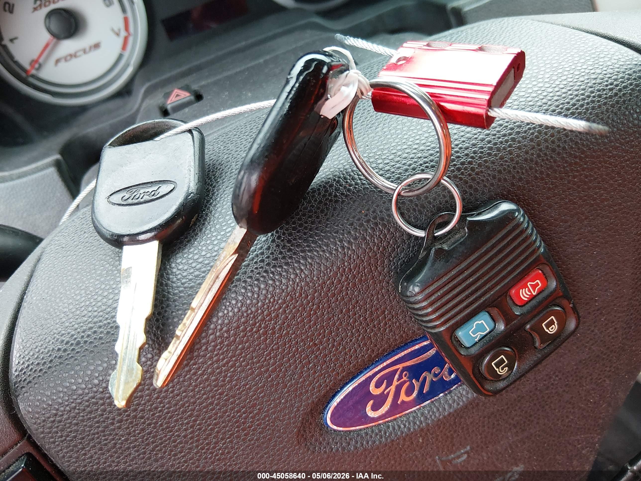 FORD FOCUS image 11