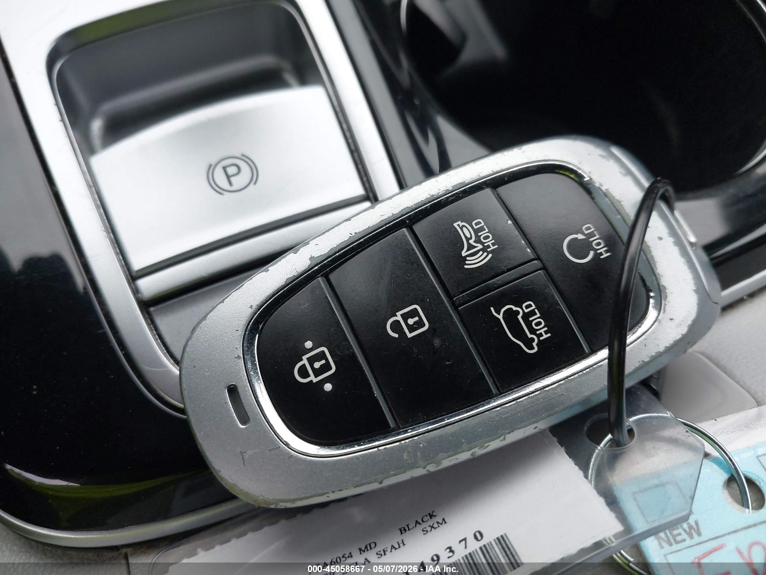 HYUNDAI TUCSON image 11
