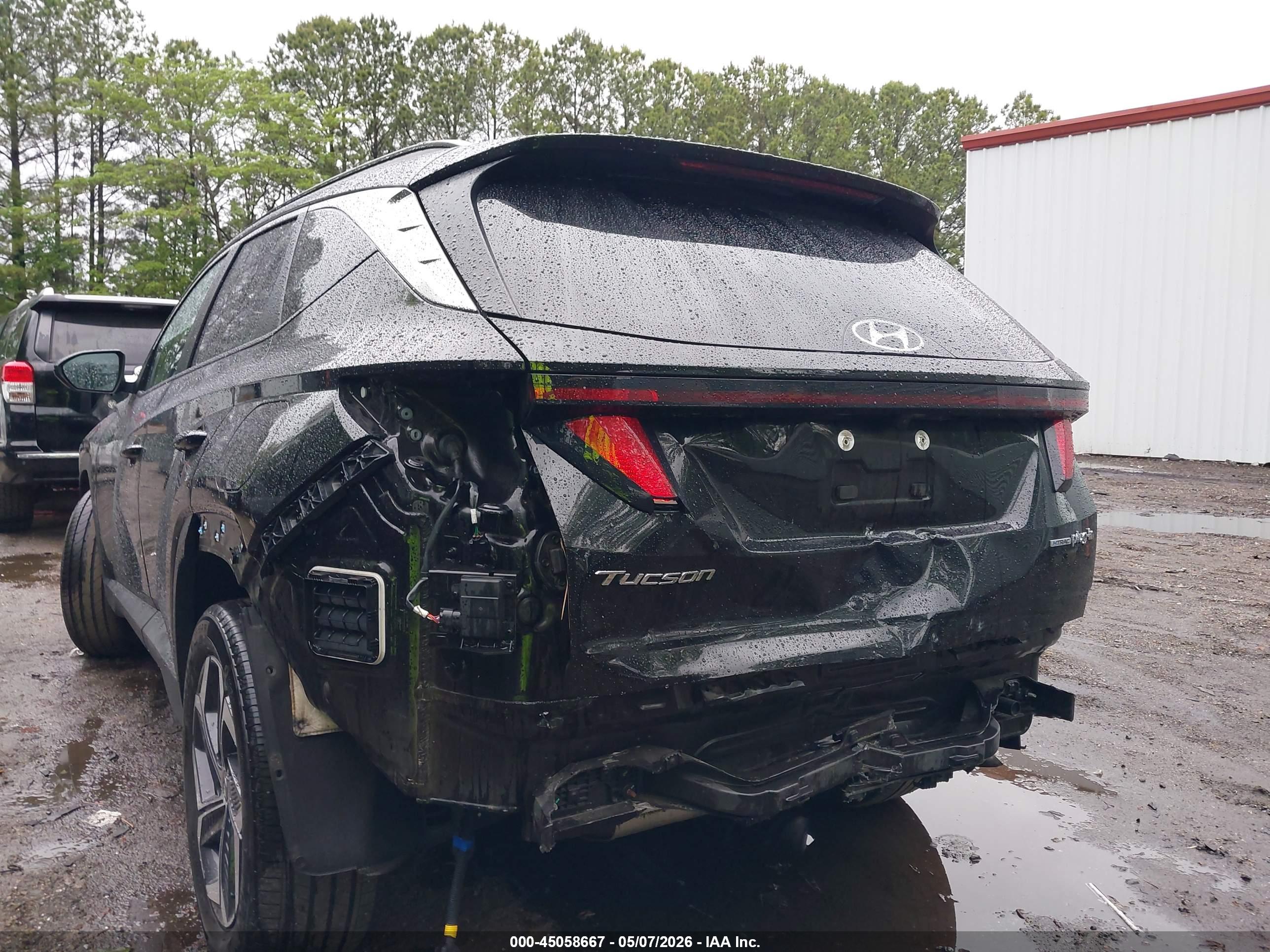 HYUNDAI TUCSON image 6