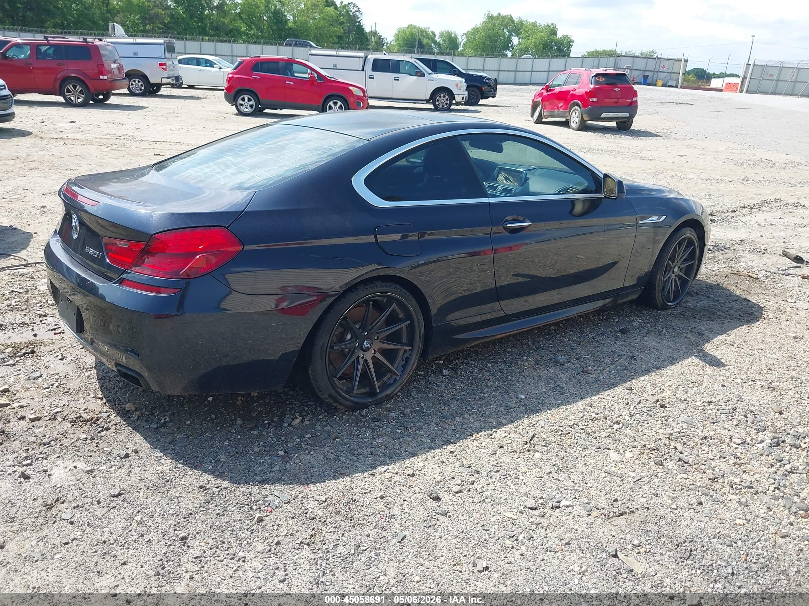 BMW 650I image 4