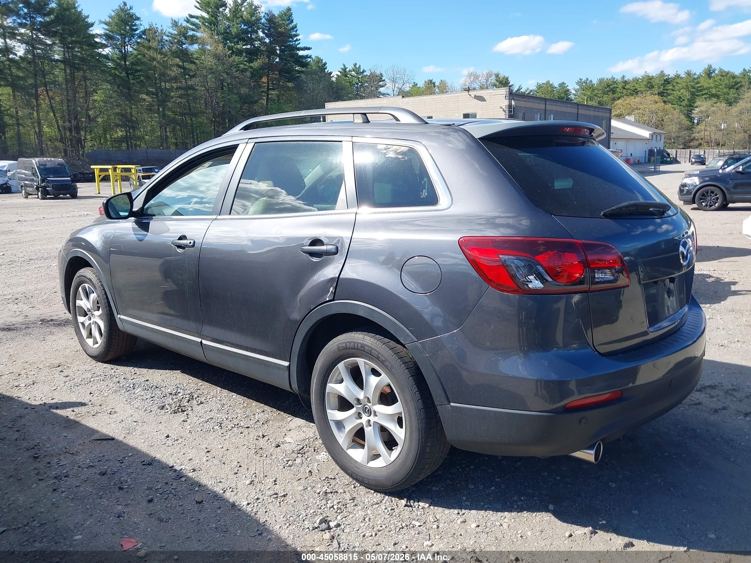 MAZDA CX-9 image 3