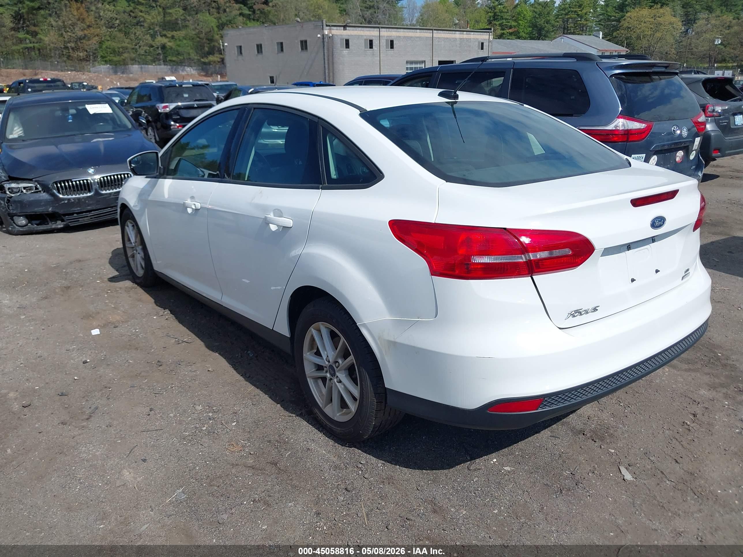 FORD FOCUS image 3