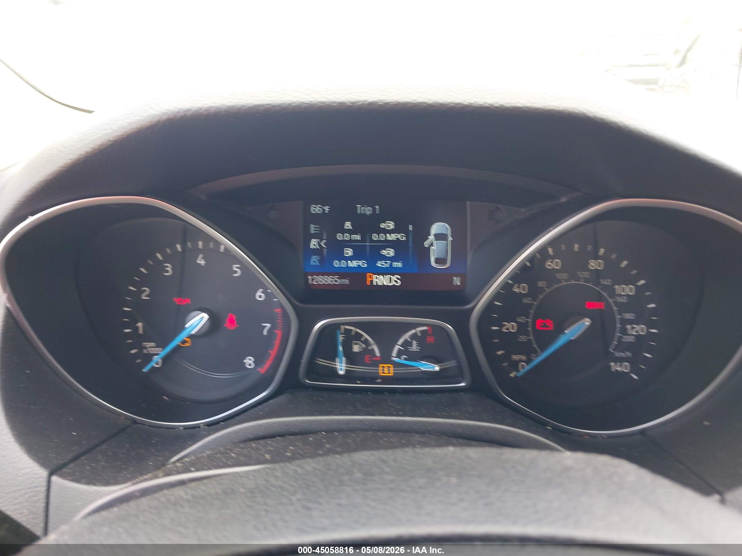 FORD FOCUS image 7