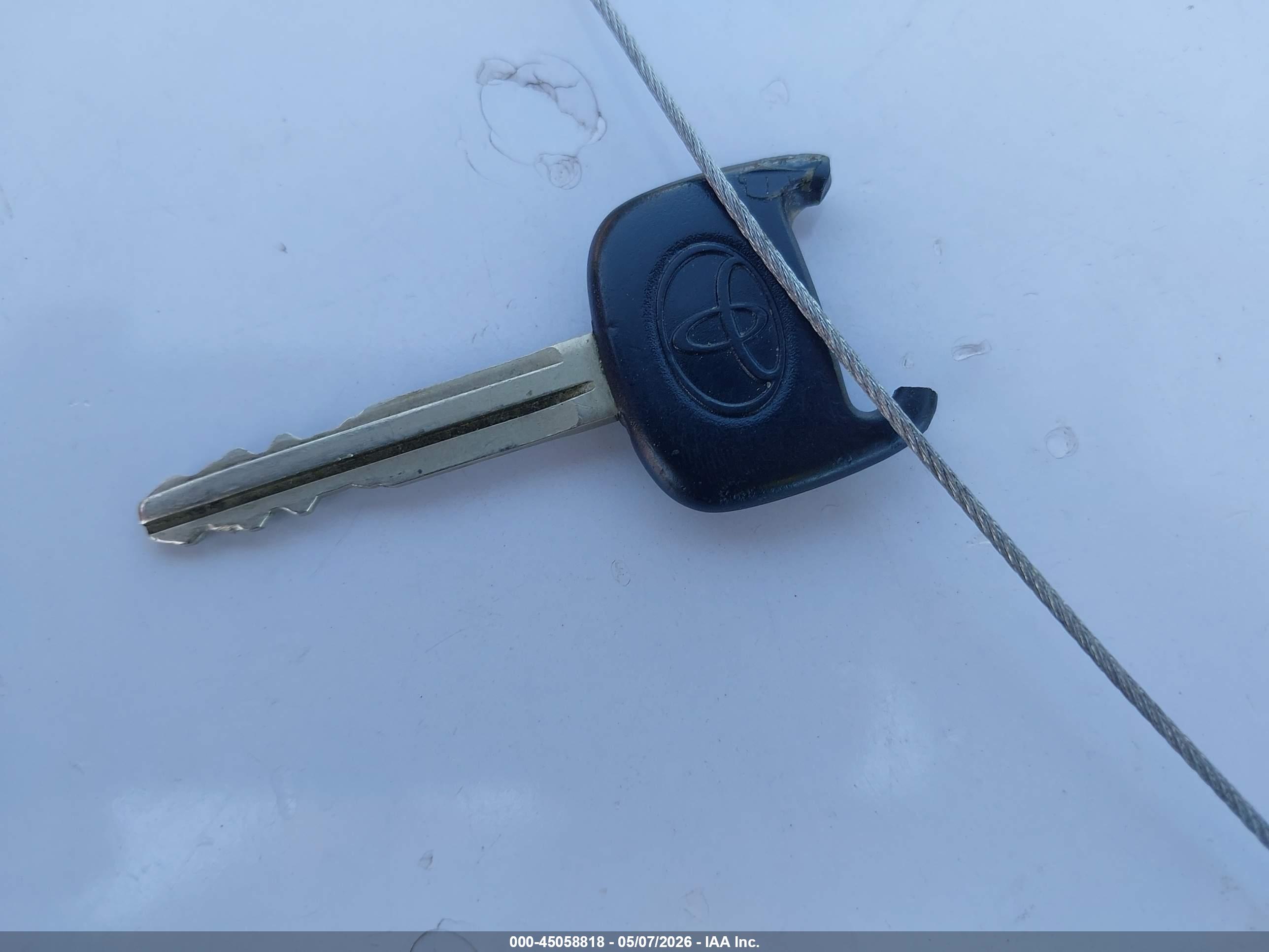 TOYOTA COROLLA image 11