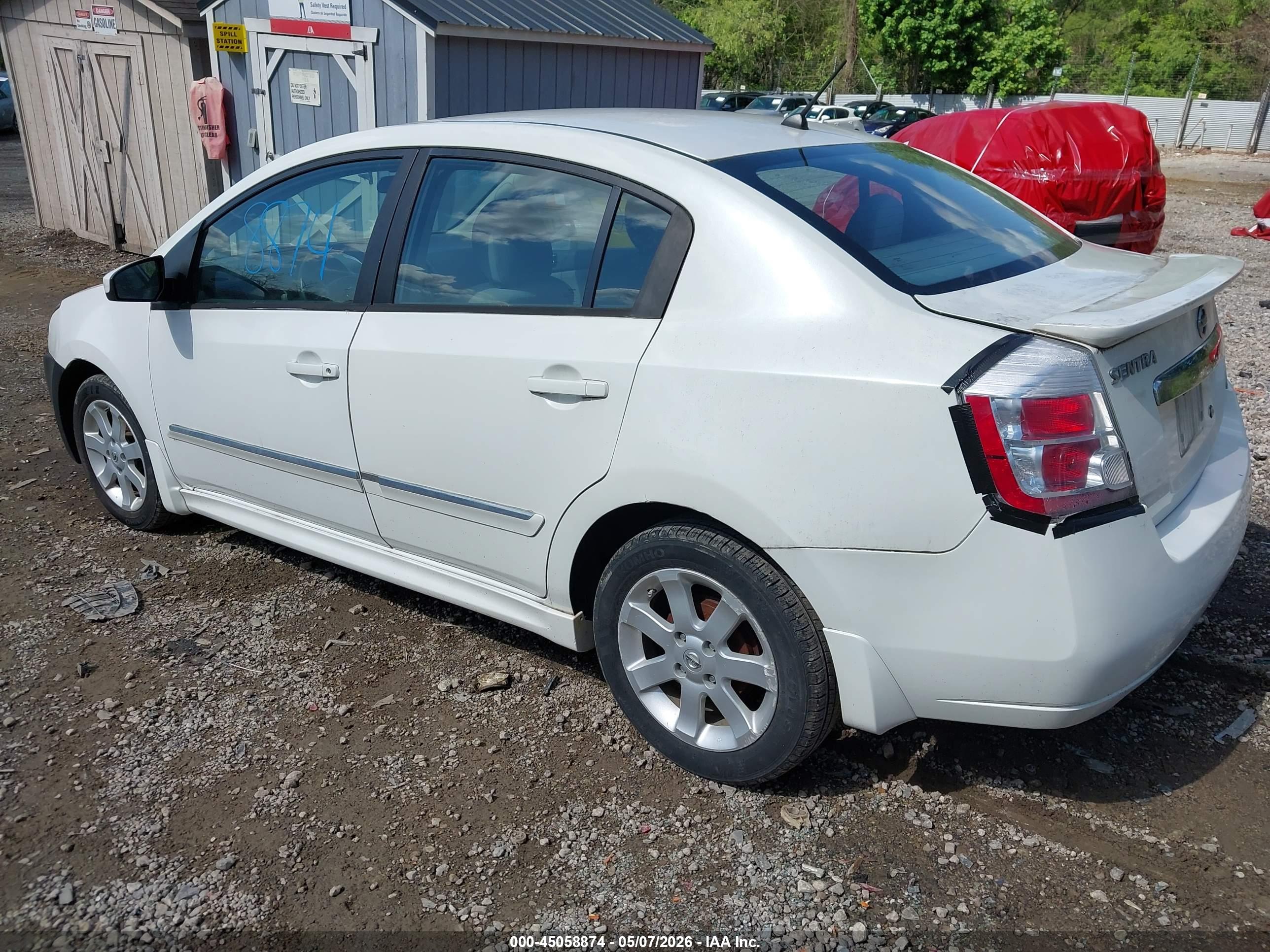 NISSAN SENTRA image 3