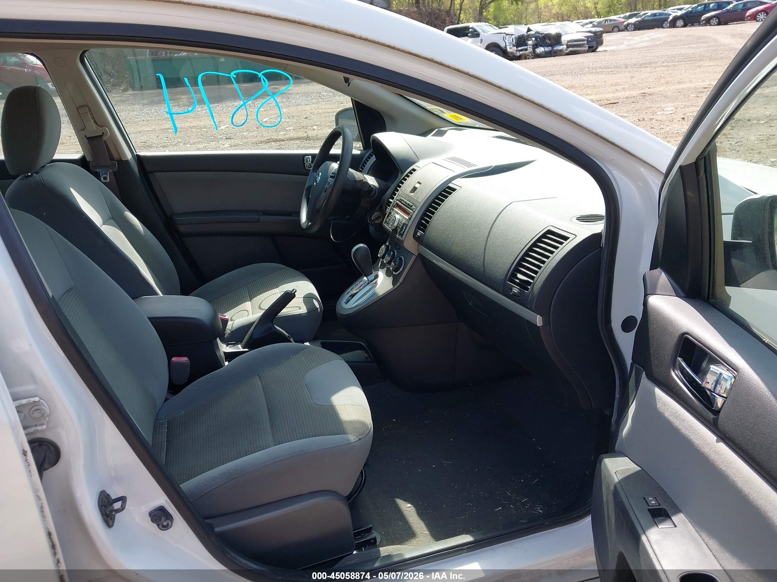 NISSAN SENTRA image 5