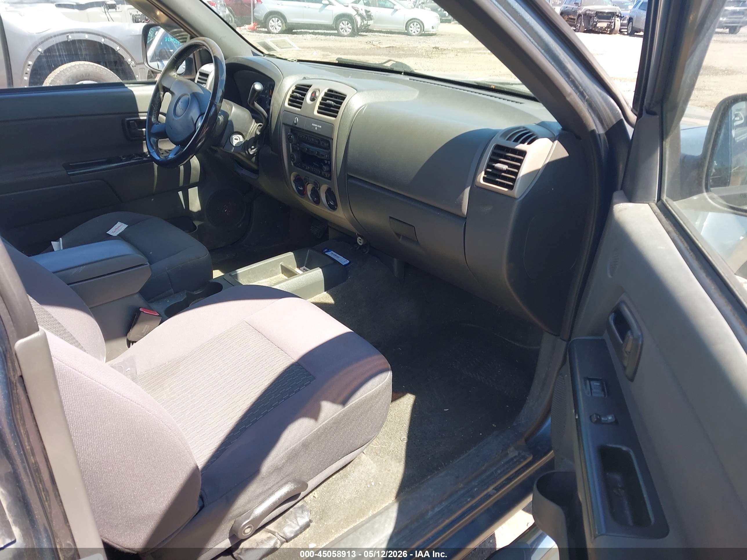 CHEVROLET COLORADO image 5