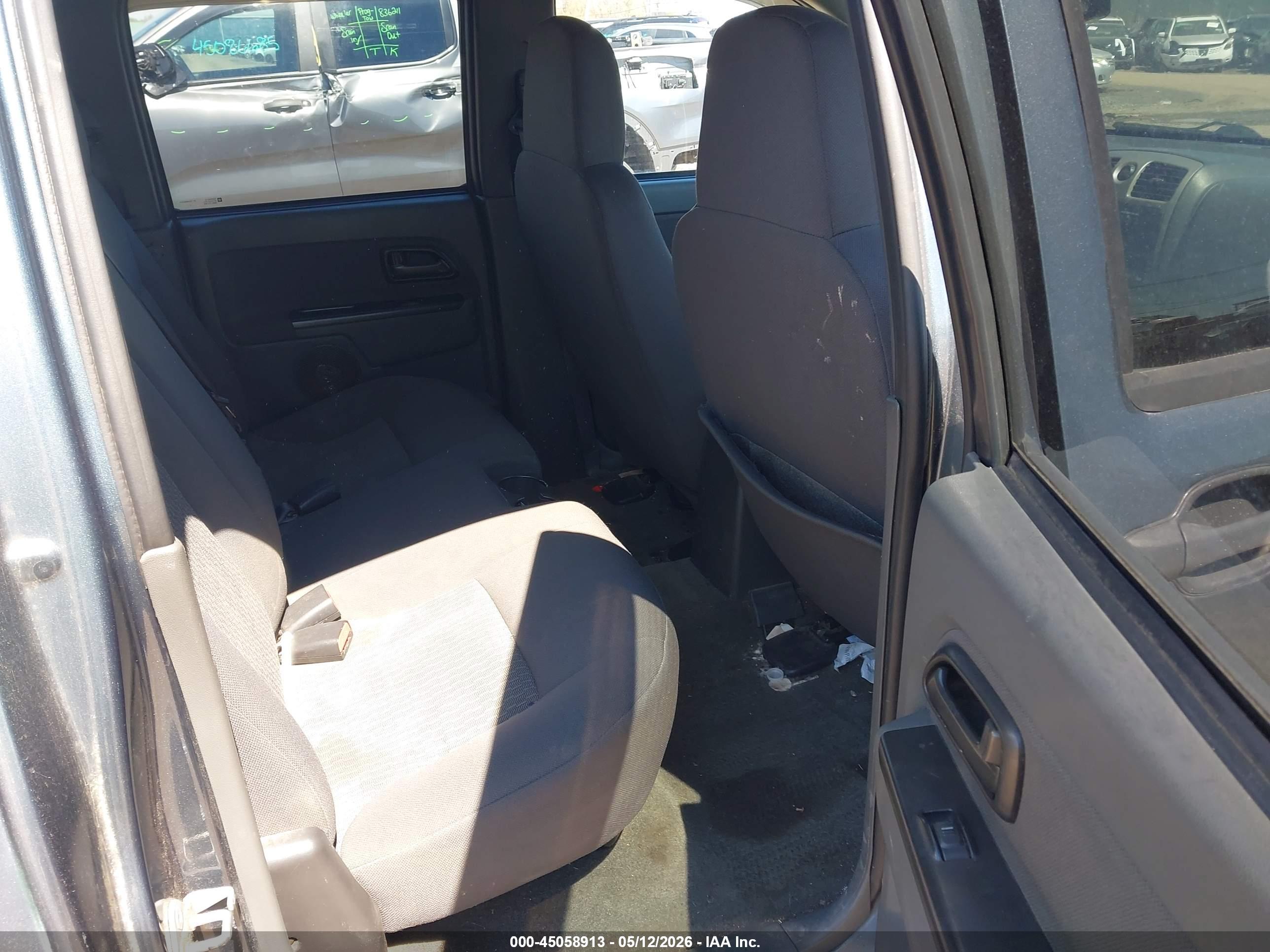CHEVROLET COLORADO image 8