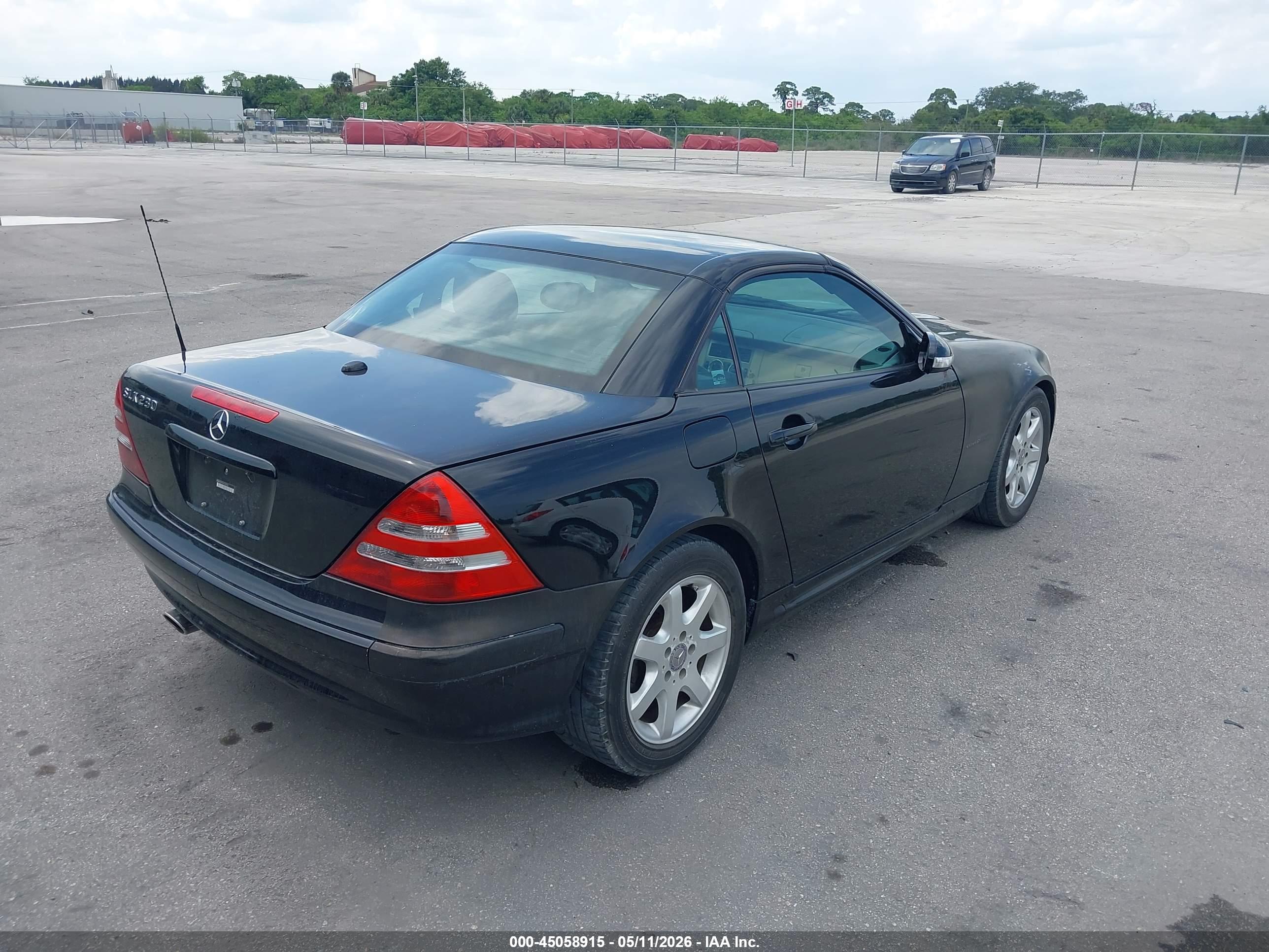 MERCEDES-BENZ SLK image 4