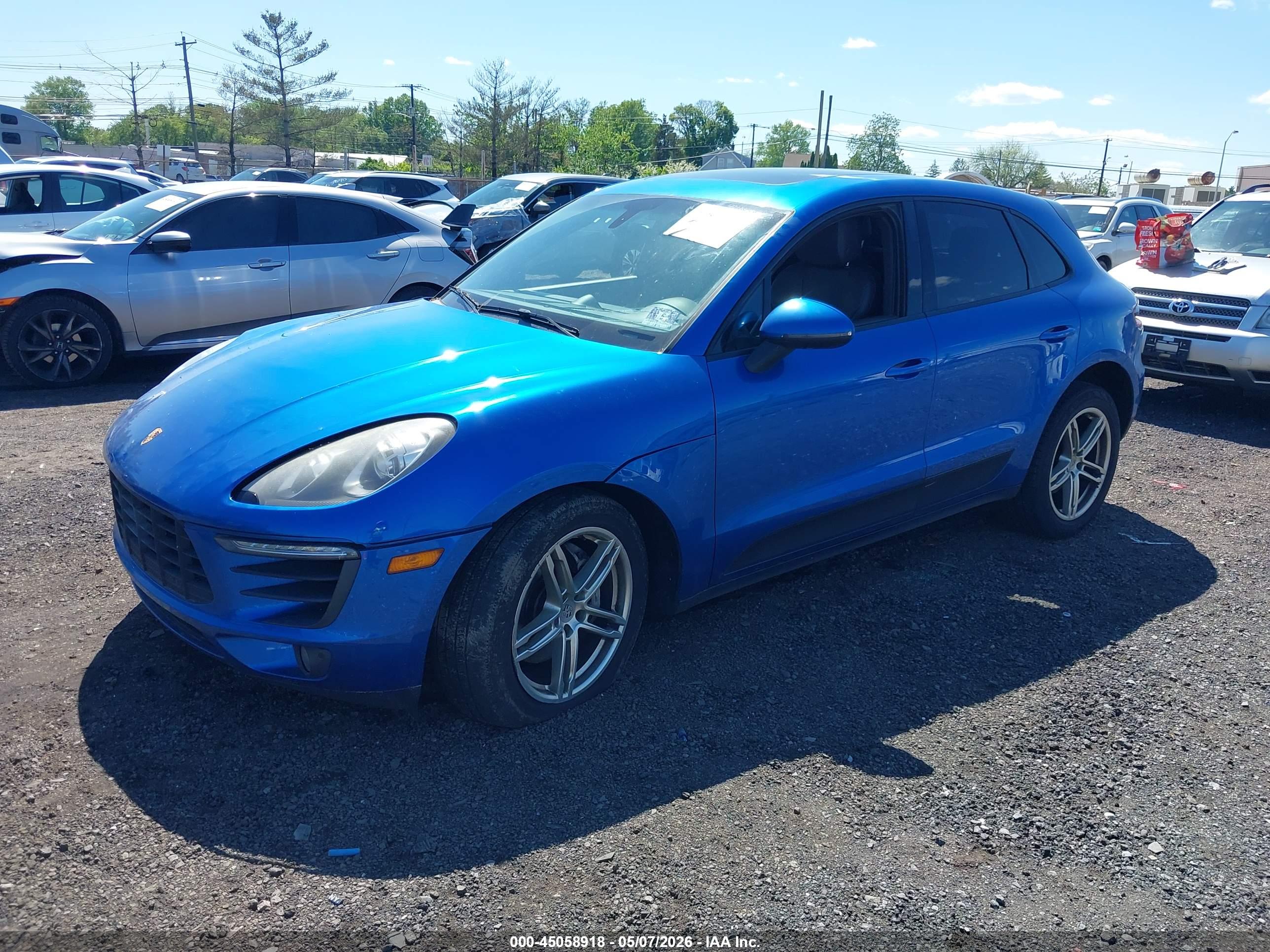 PORSCHE MACAN image 2