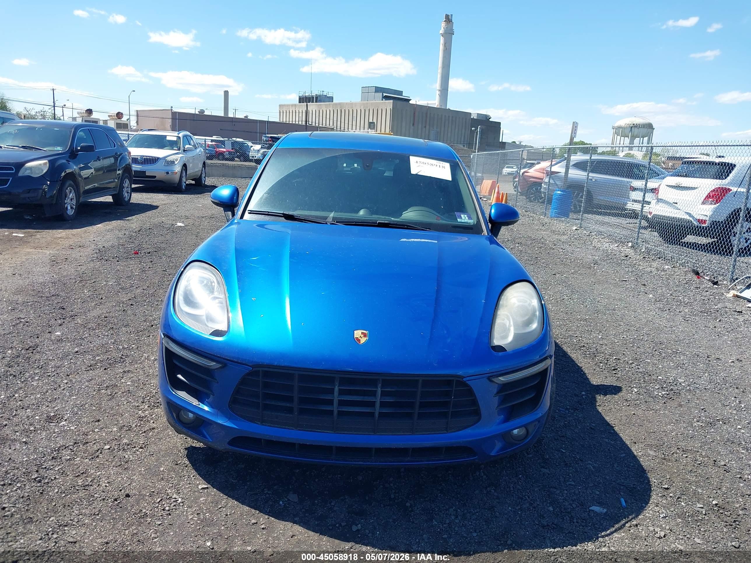 PORSCHE MACAN image 6