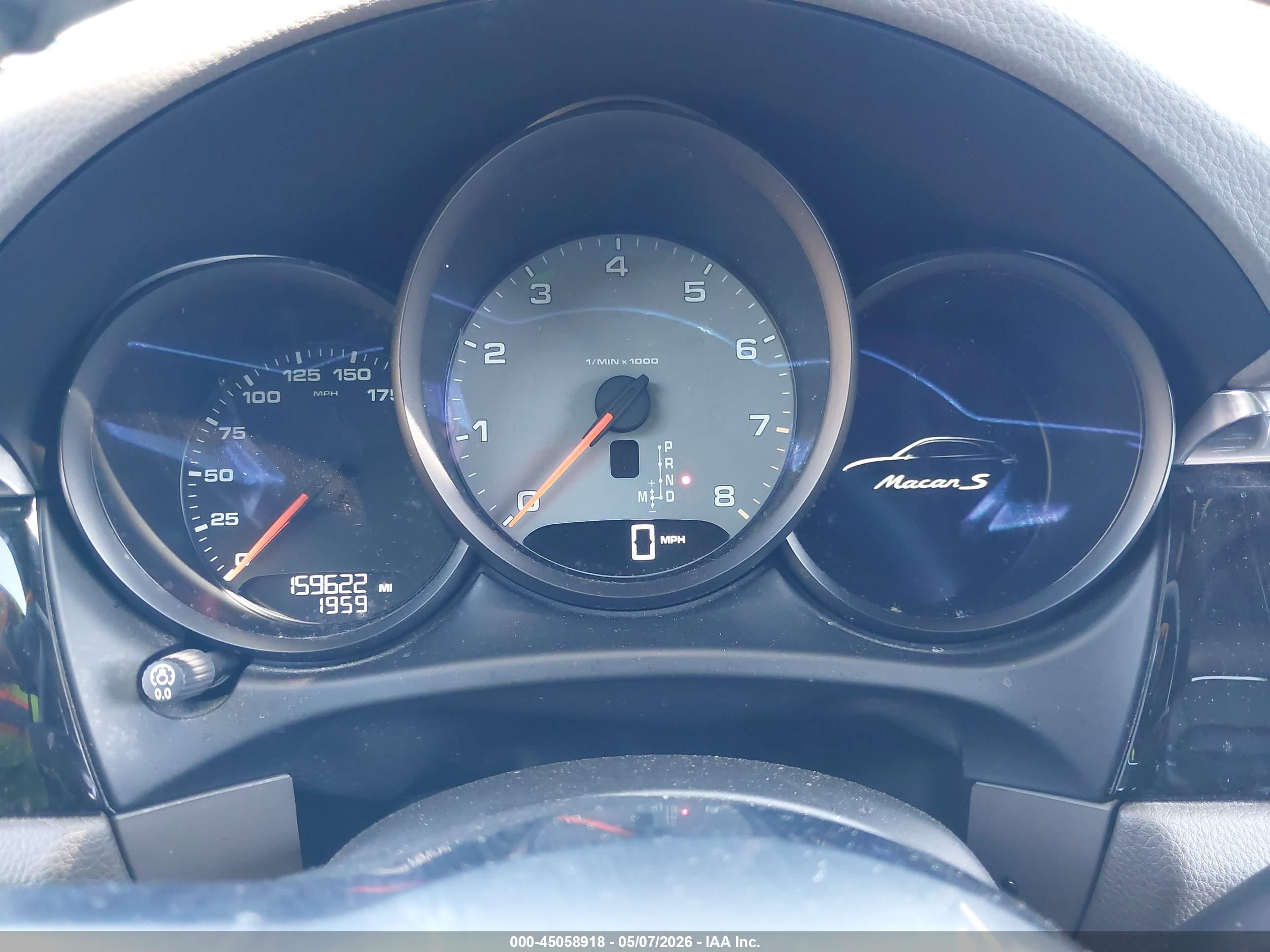 PORSCHE MACAN image 7