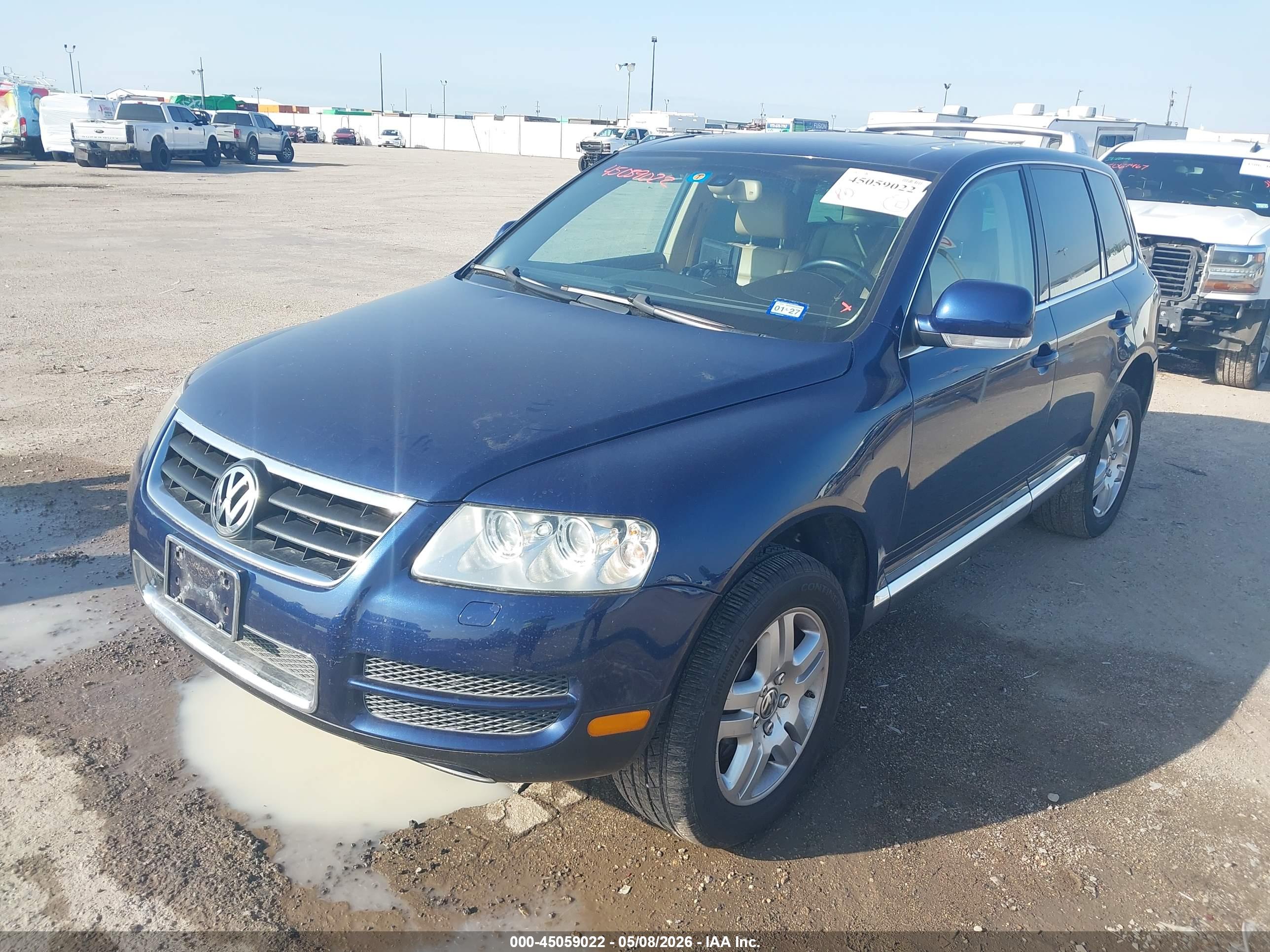 VOLKSWAGEN TOUAREG image 2