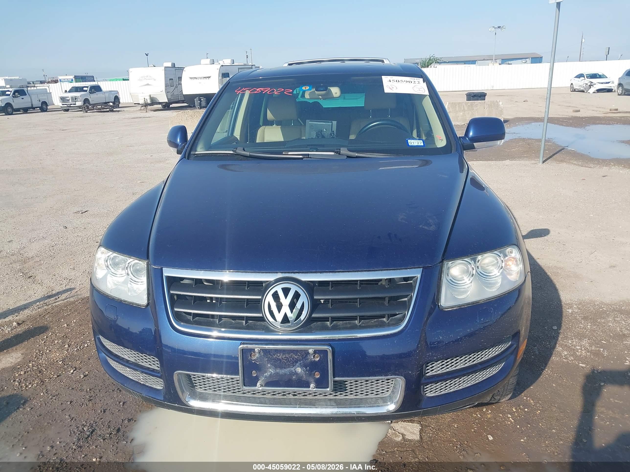 VOLKSWAGEN TOUAREG image 6