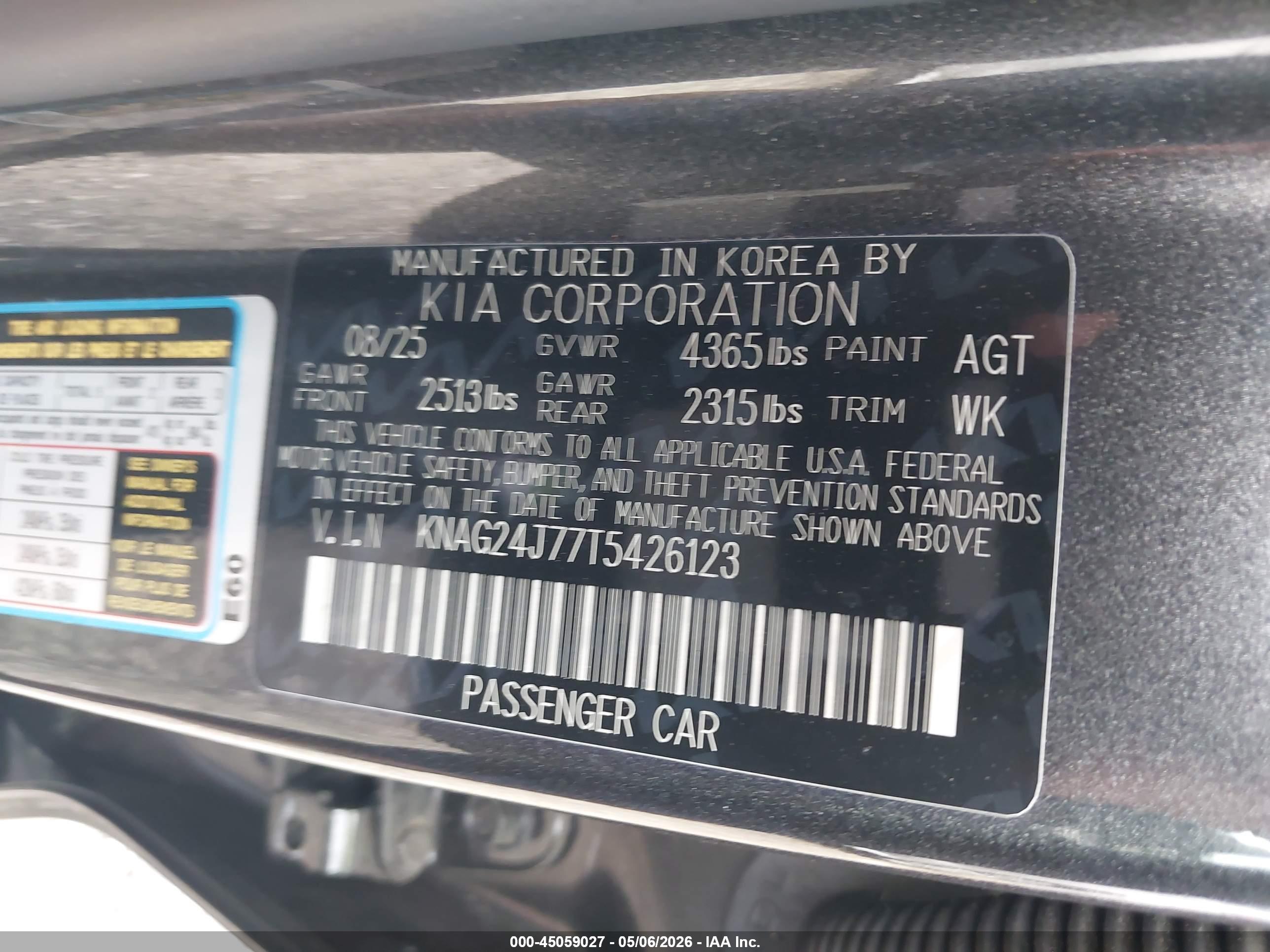 KIA K5 image 9