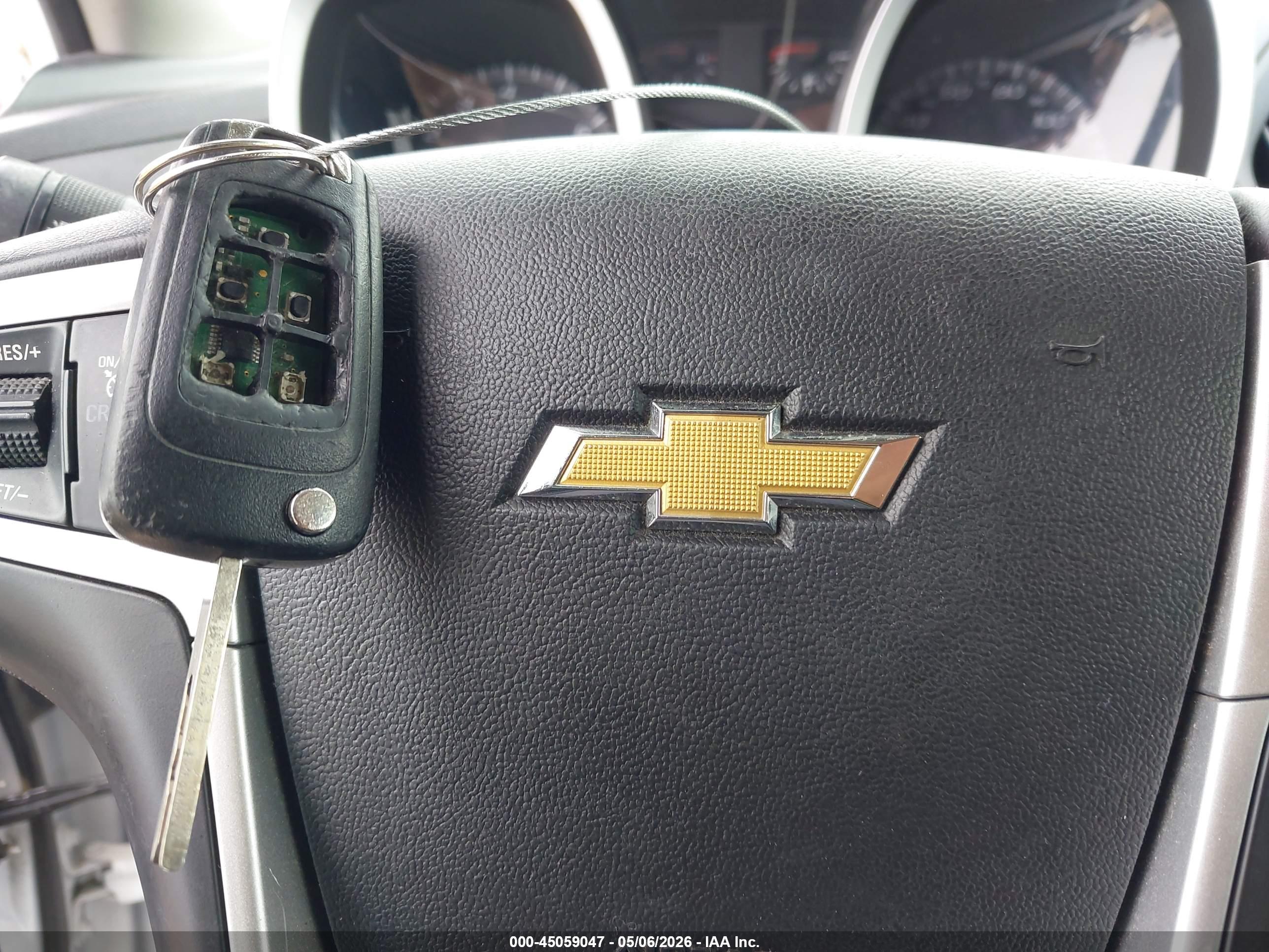 CHEVROLET EQUINOX image 11