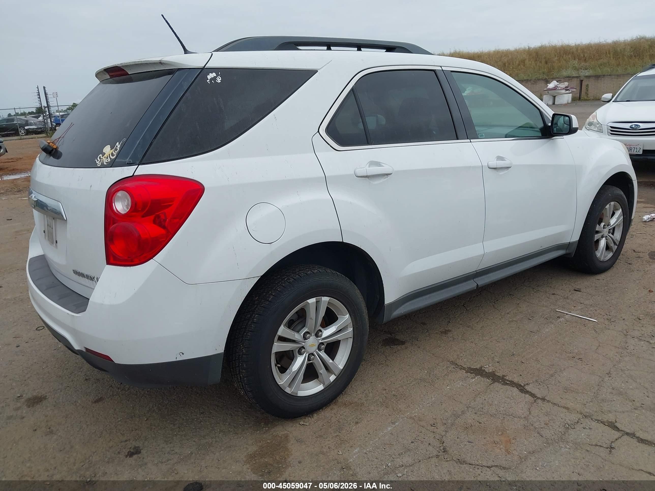 CHEVROLET EQUINOX image 4