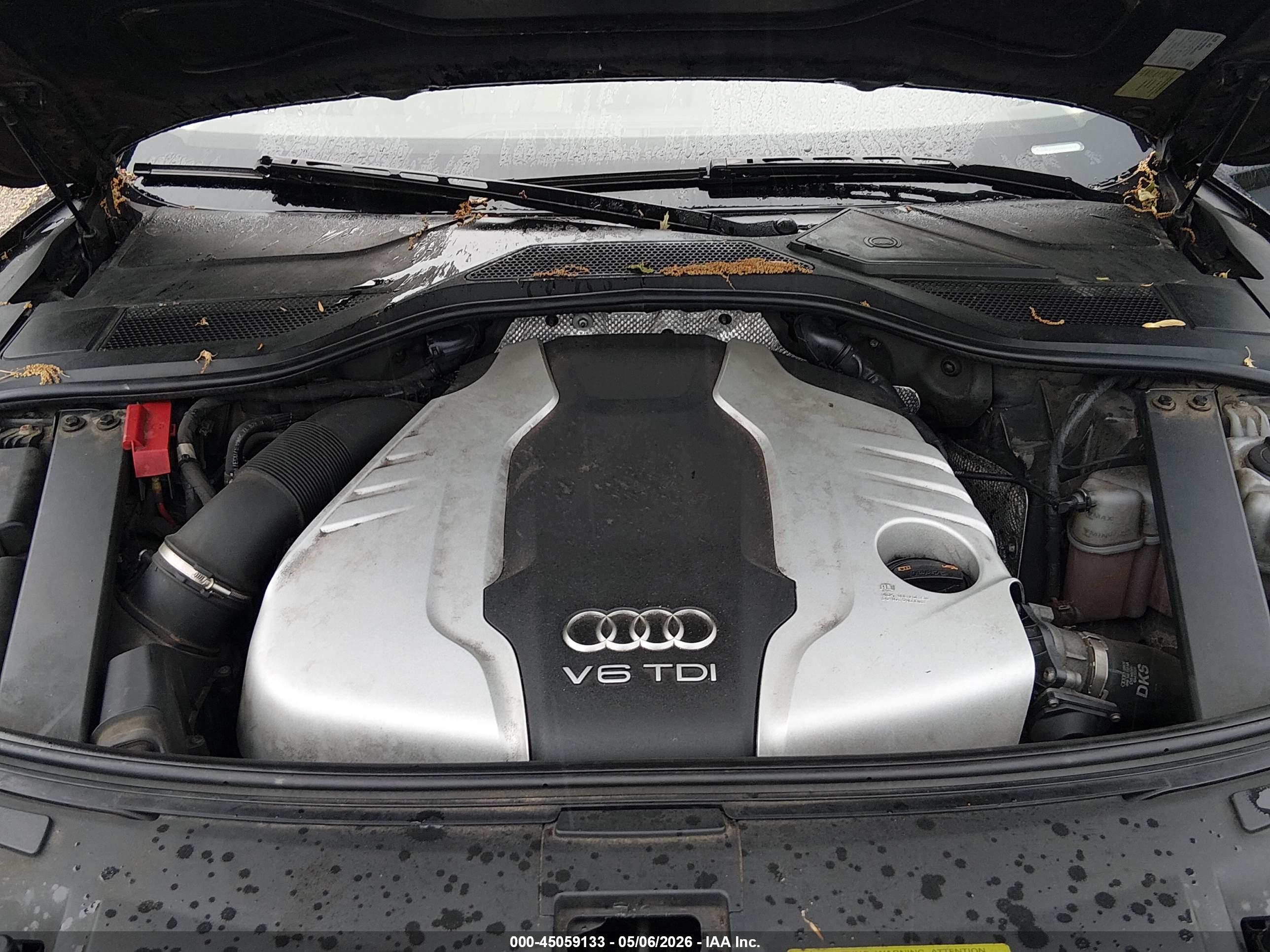 AUDI A8 image 10