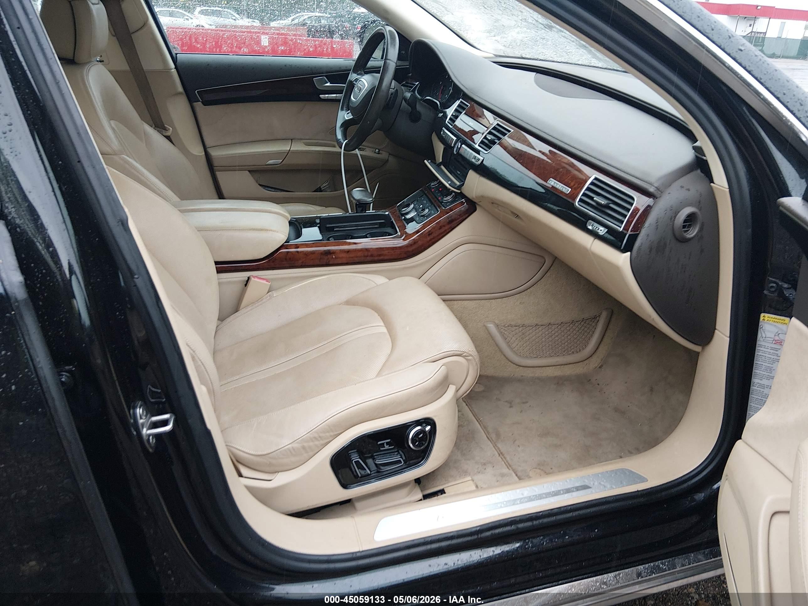 AUDI A8 image 5