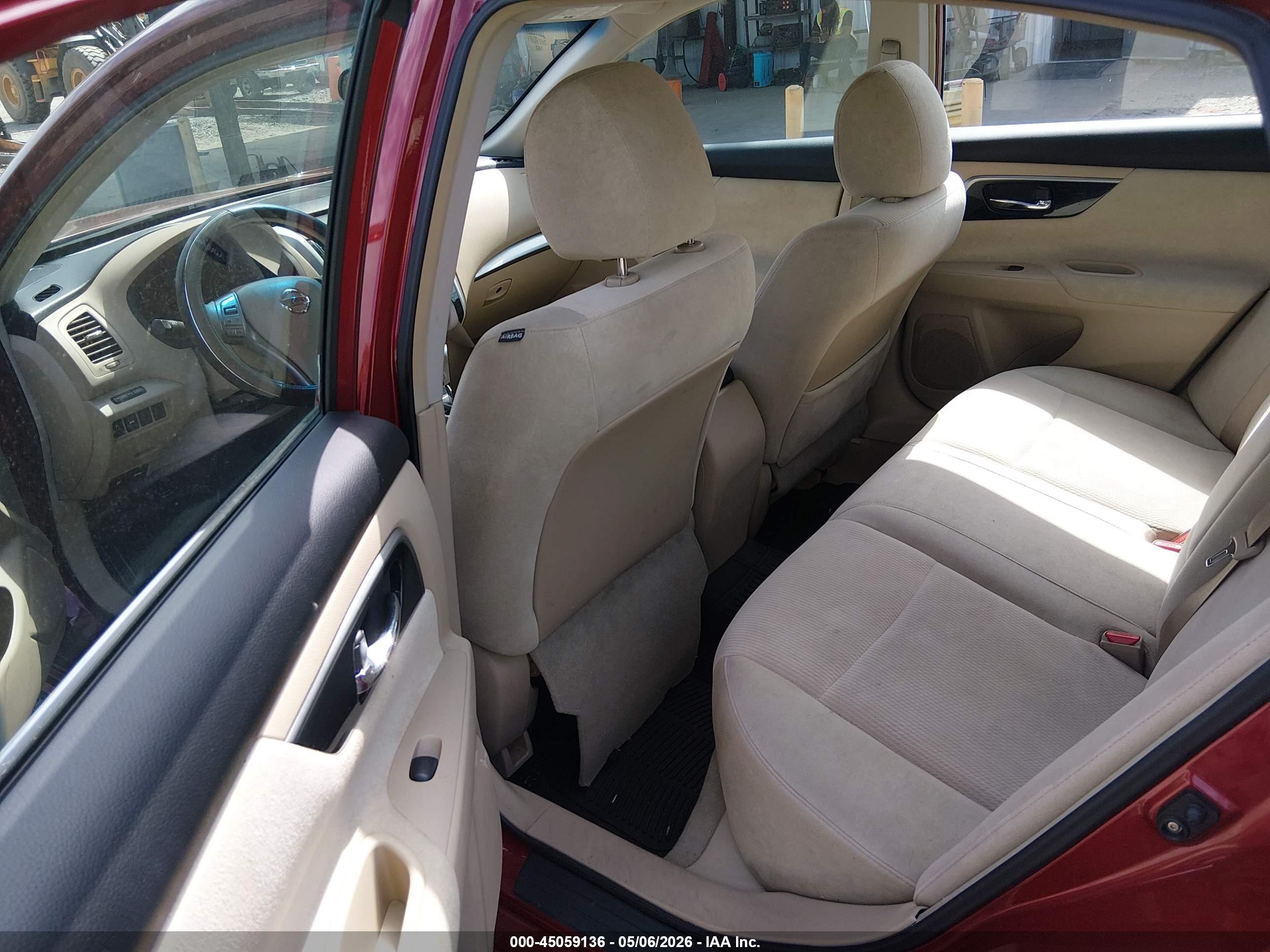 NISSAN ALTIMA image 8