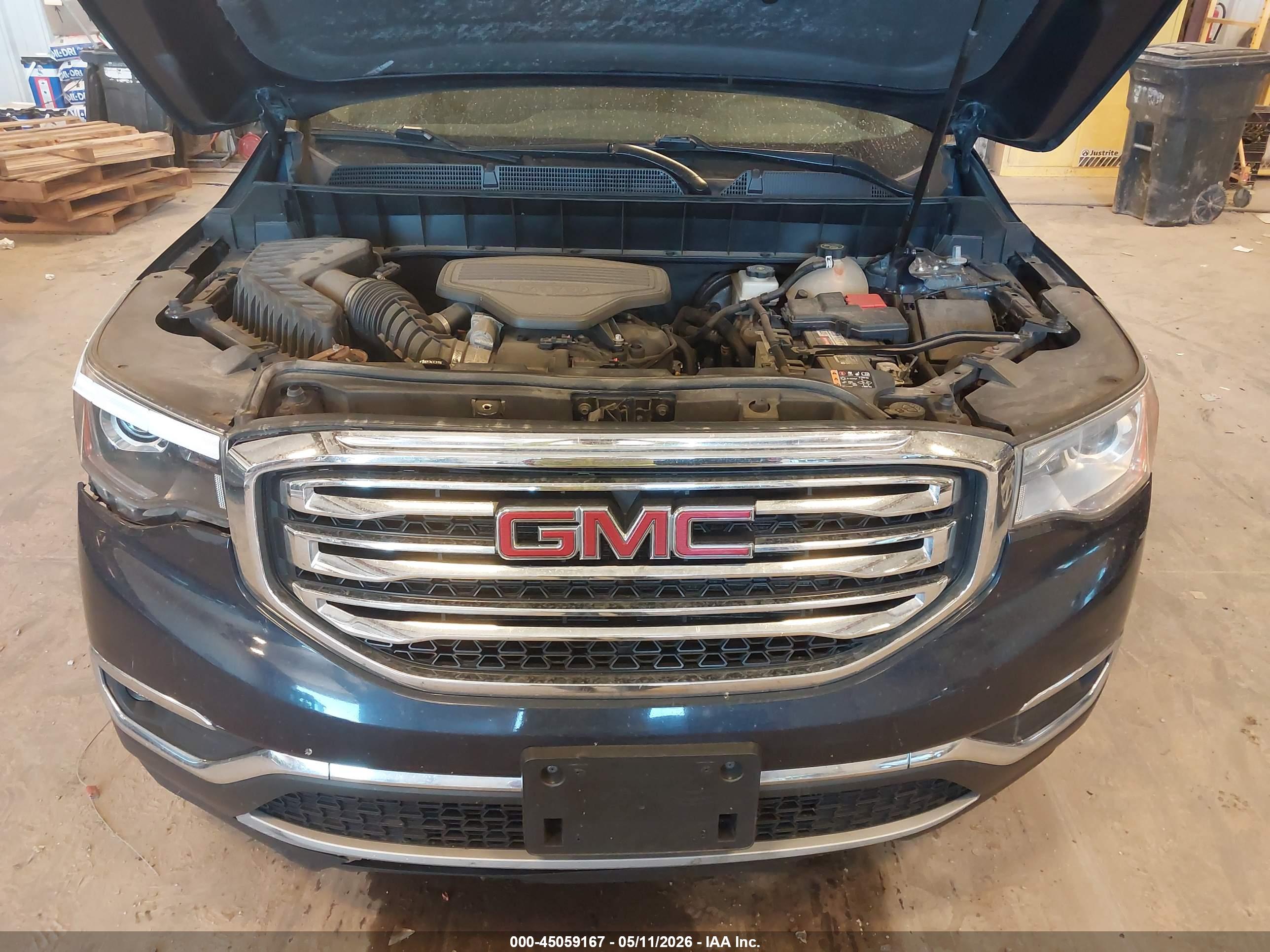 GMC ACADIA image 10