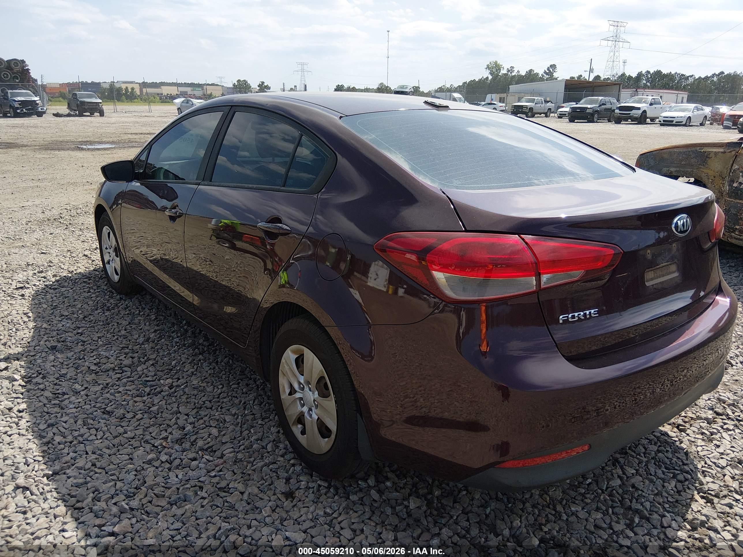 KIA FORTE image 3