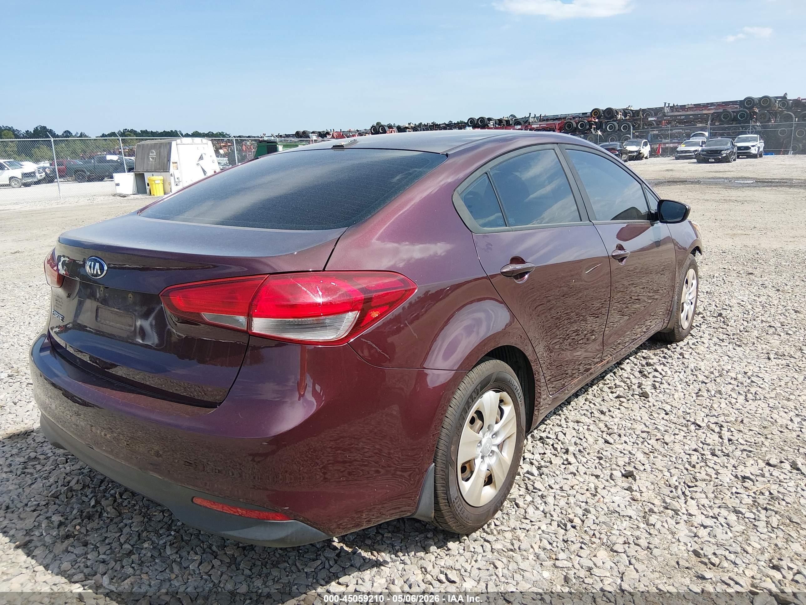 KIA FORTE image 4
