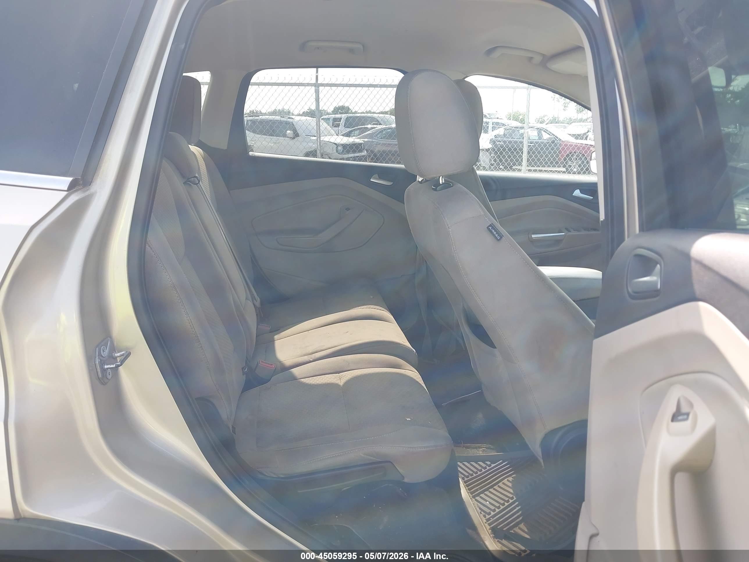 FORD ESCAPE image 8