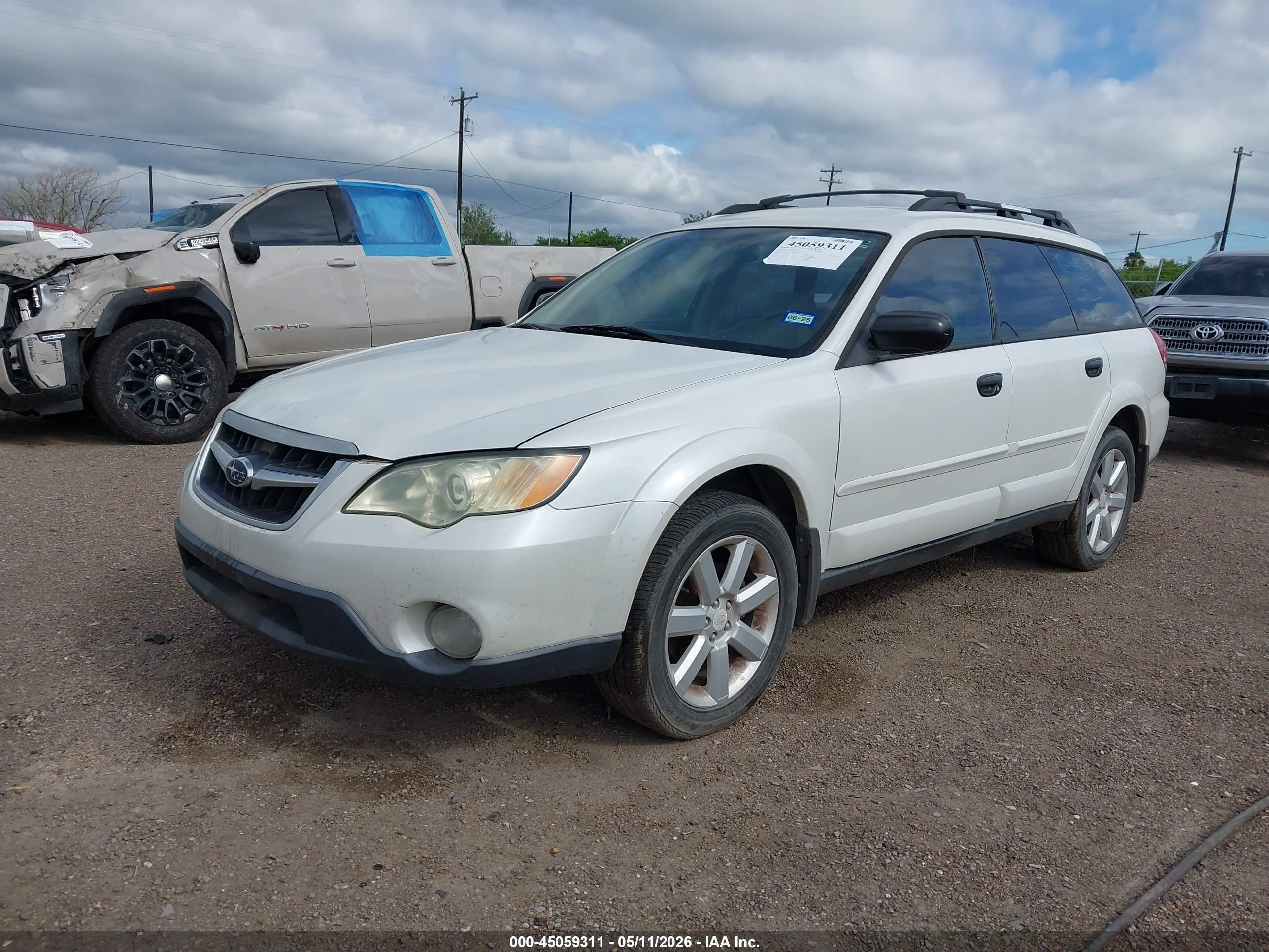 SUBARU OUTBACK image 2