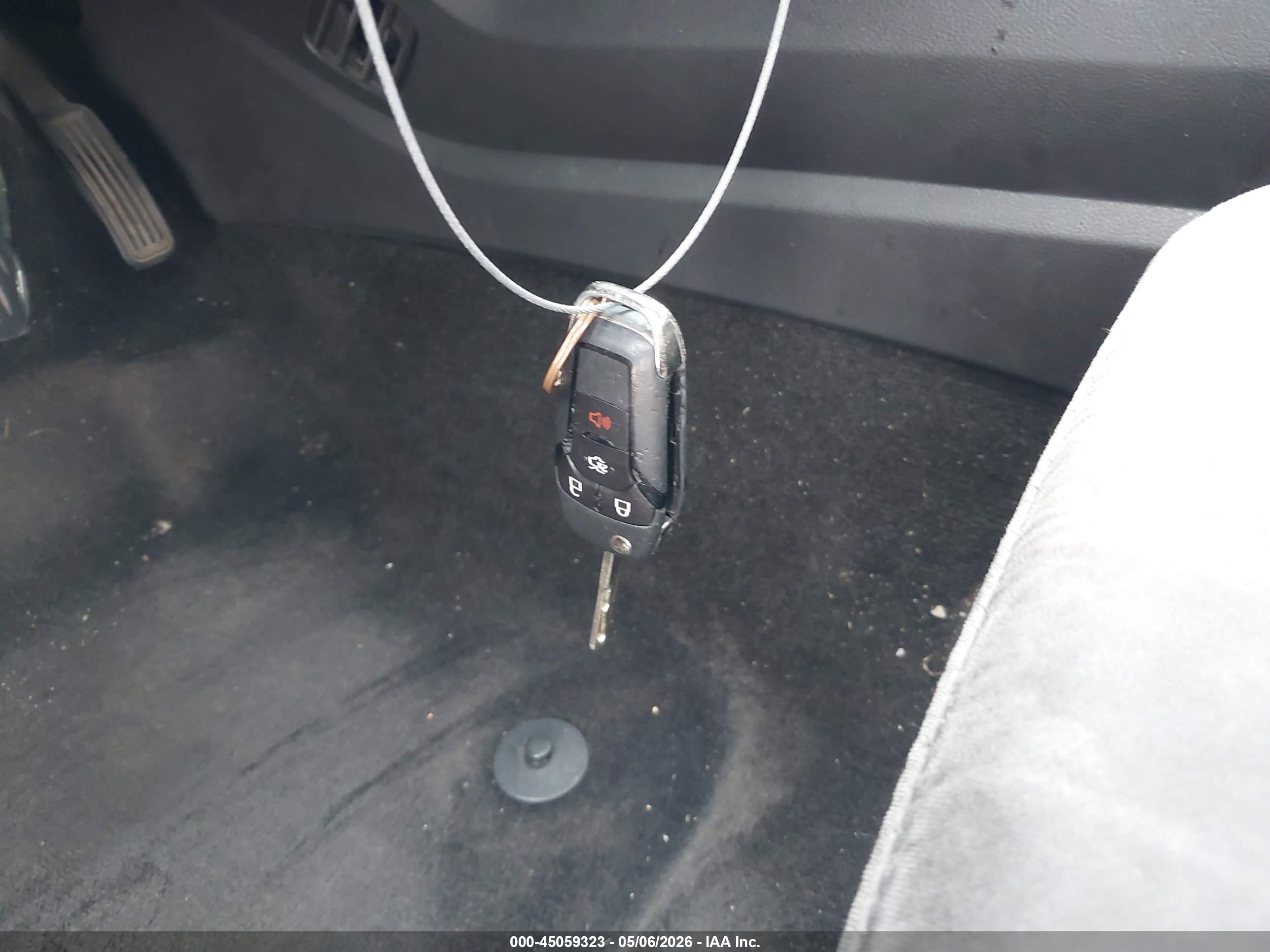 FORD FUSION image 11