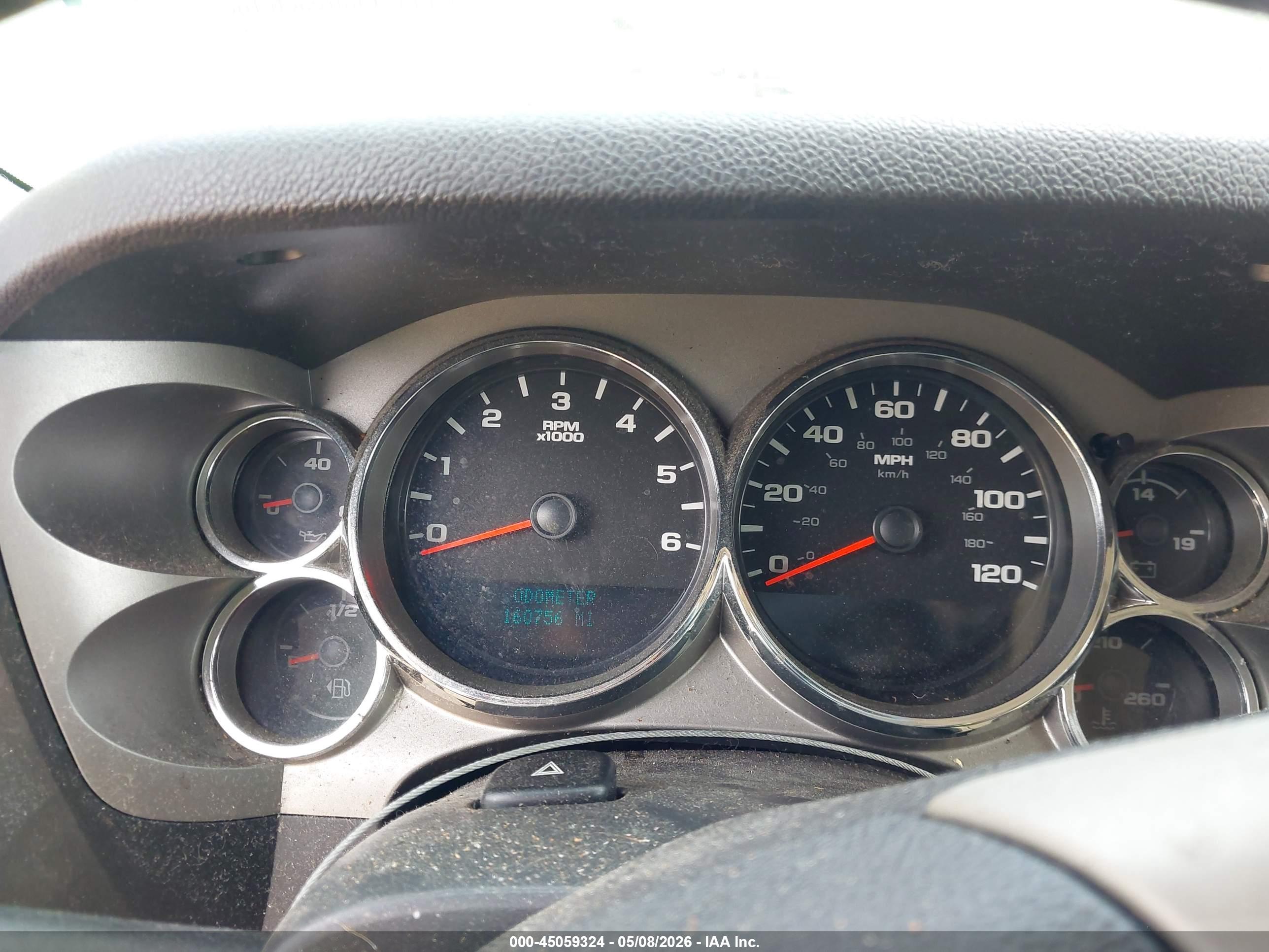 CHEVROLET SILVERADO image 7