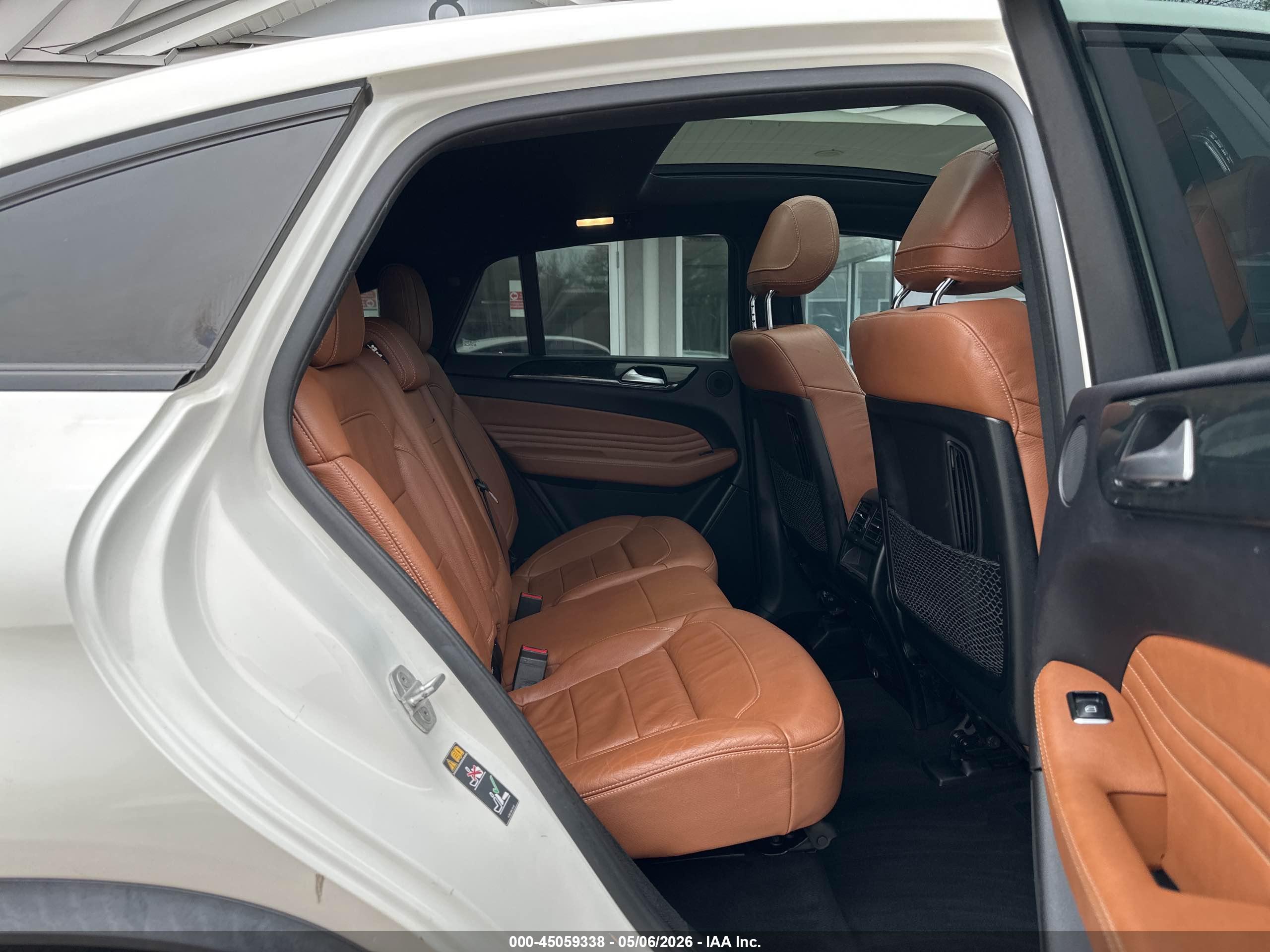 MERCEDES-BENZ GLE image 8